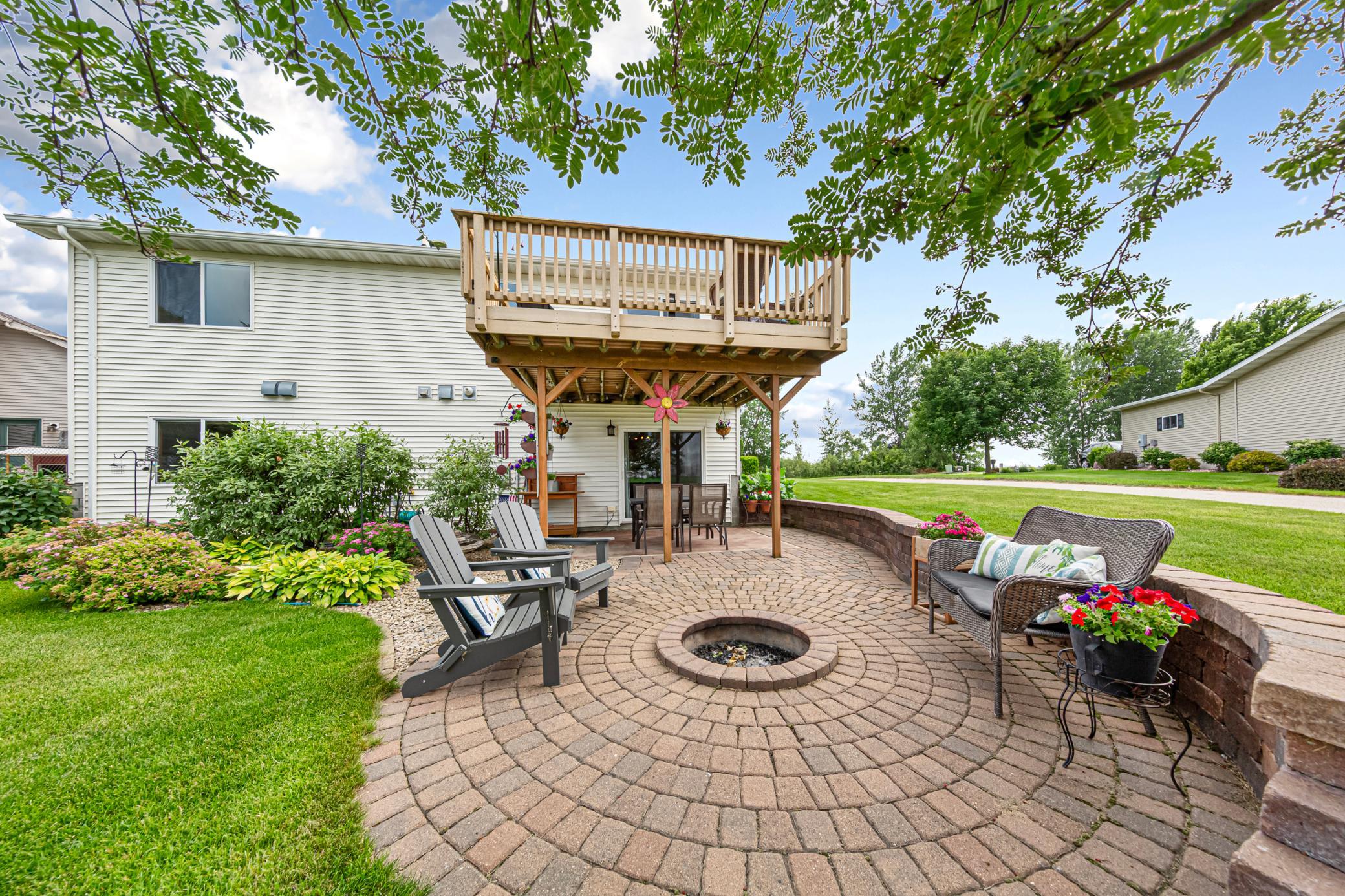 main property photo 40