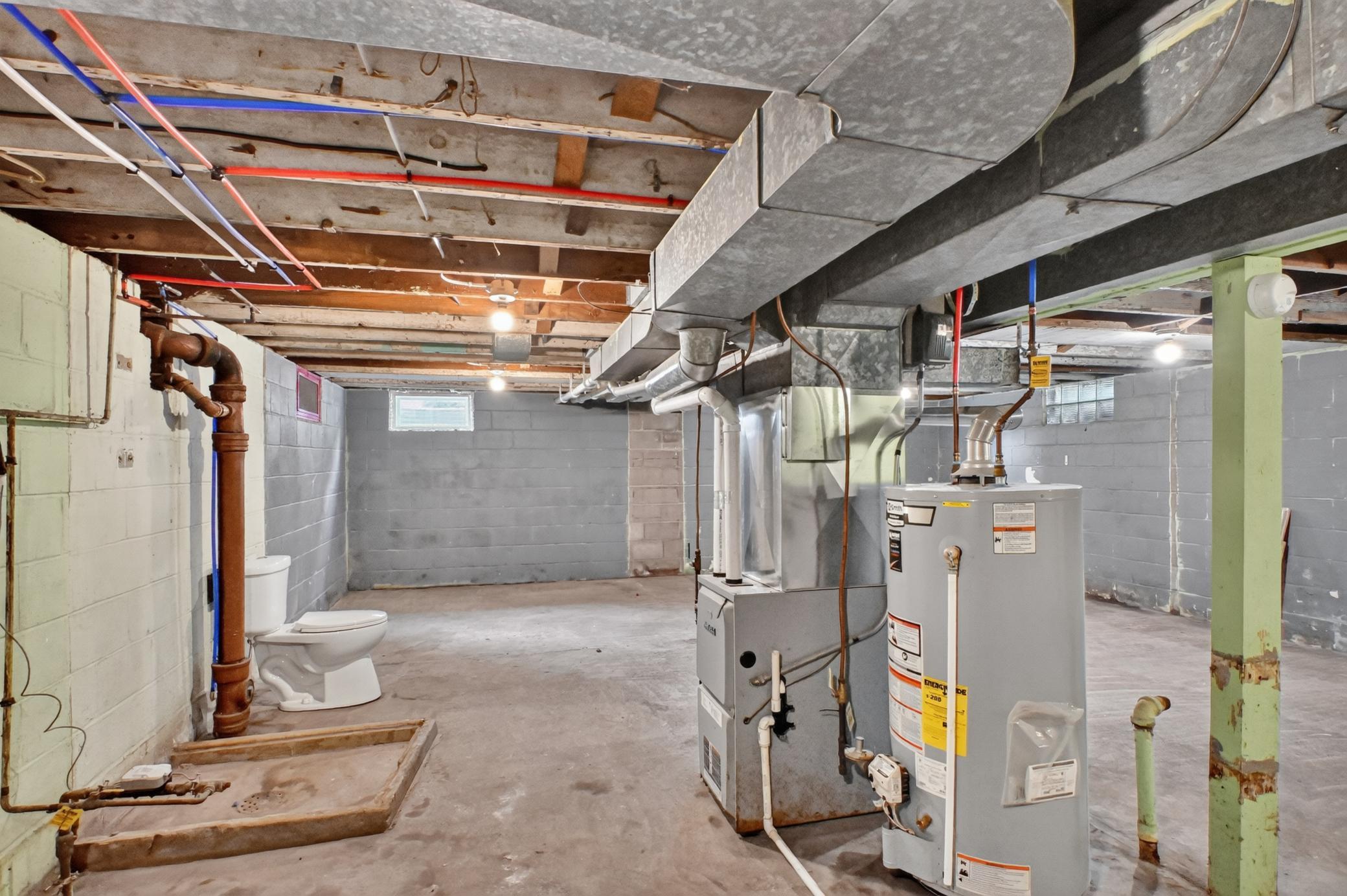 main property photo 27