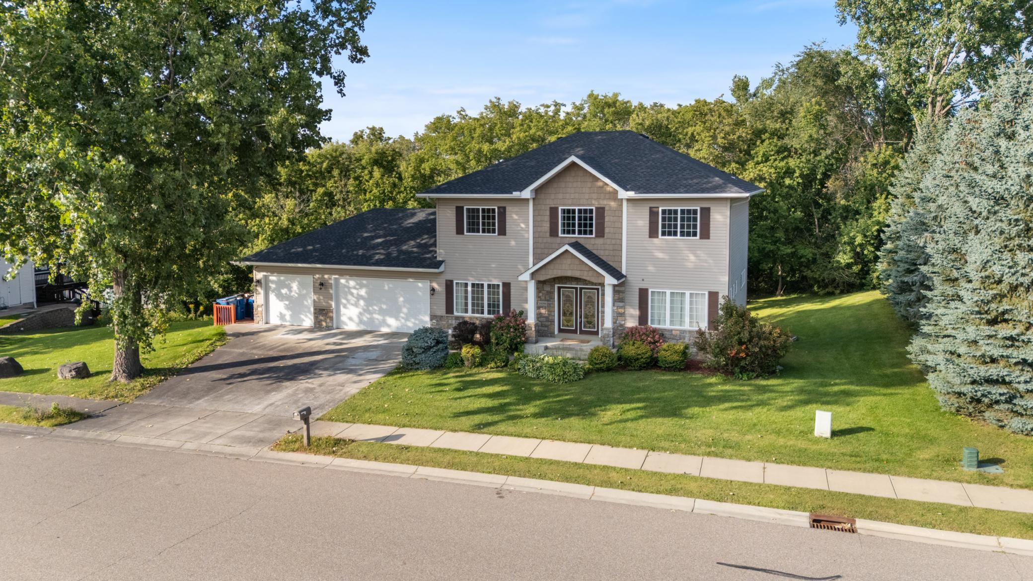 main property photo 1