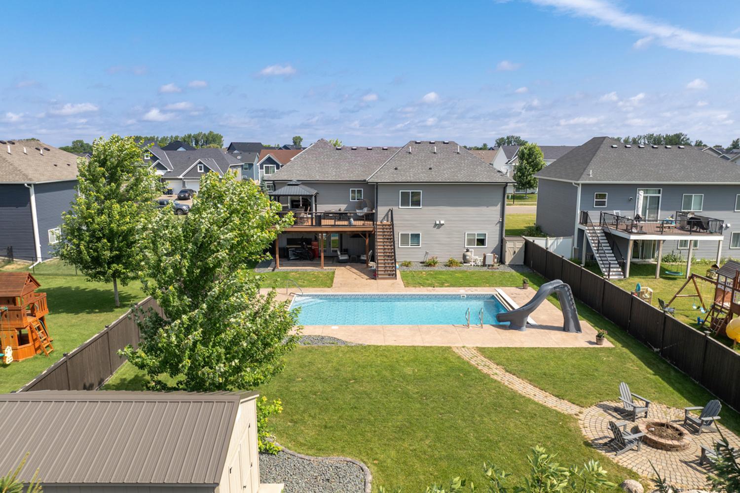 main property photo 50