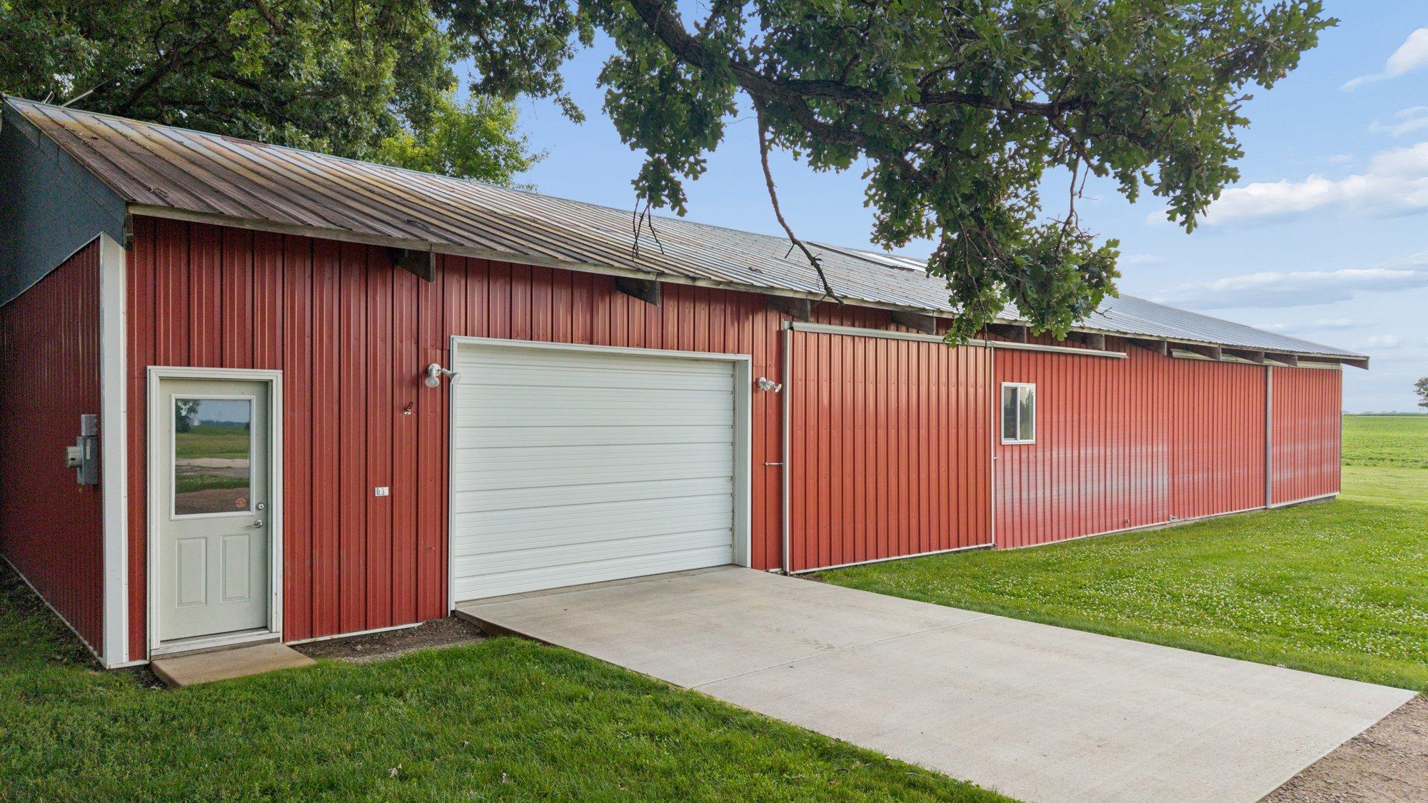 main property photo 41