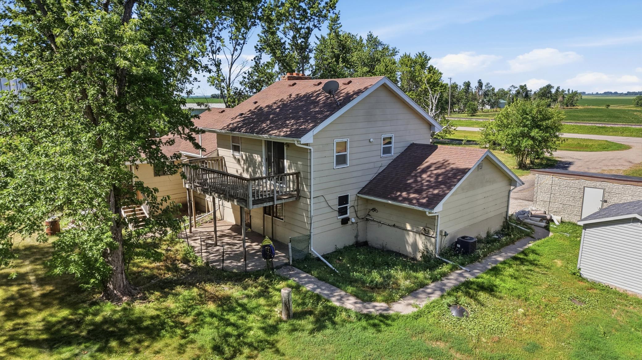 main property photo 36