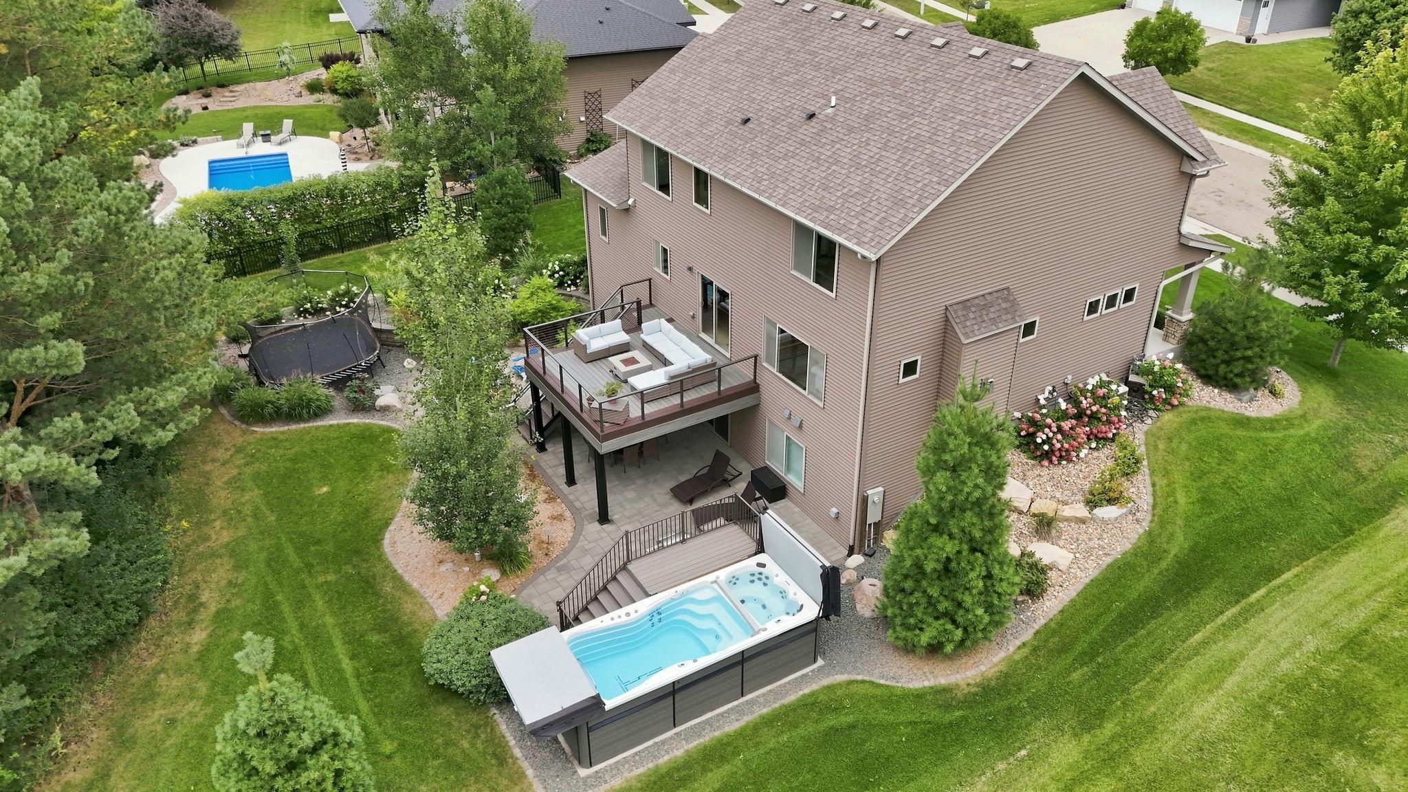main property photo 94