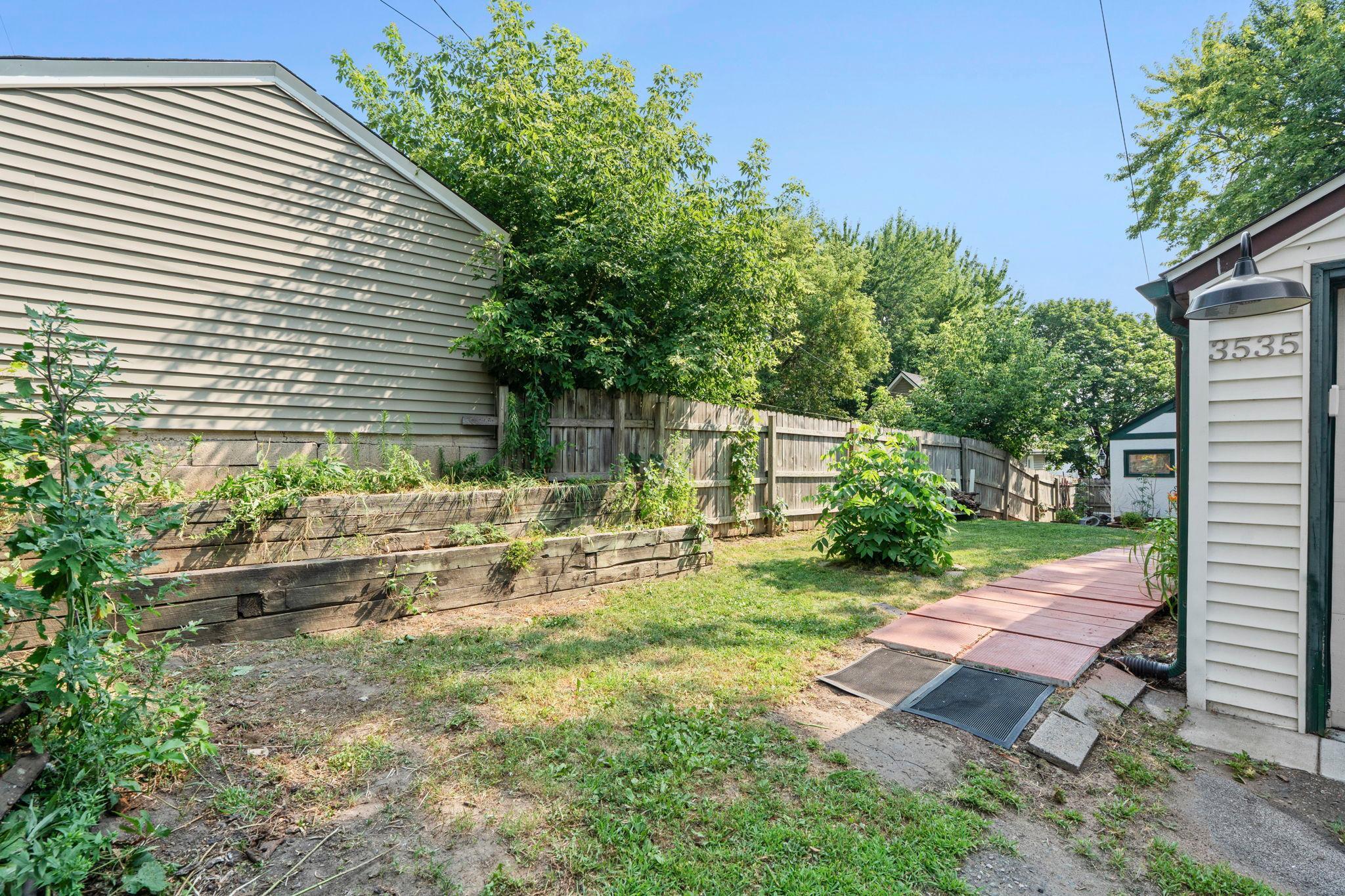 main property photo 62