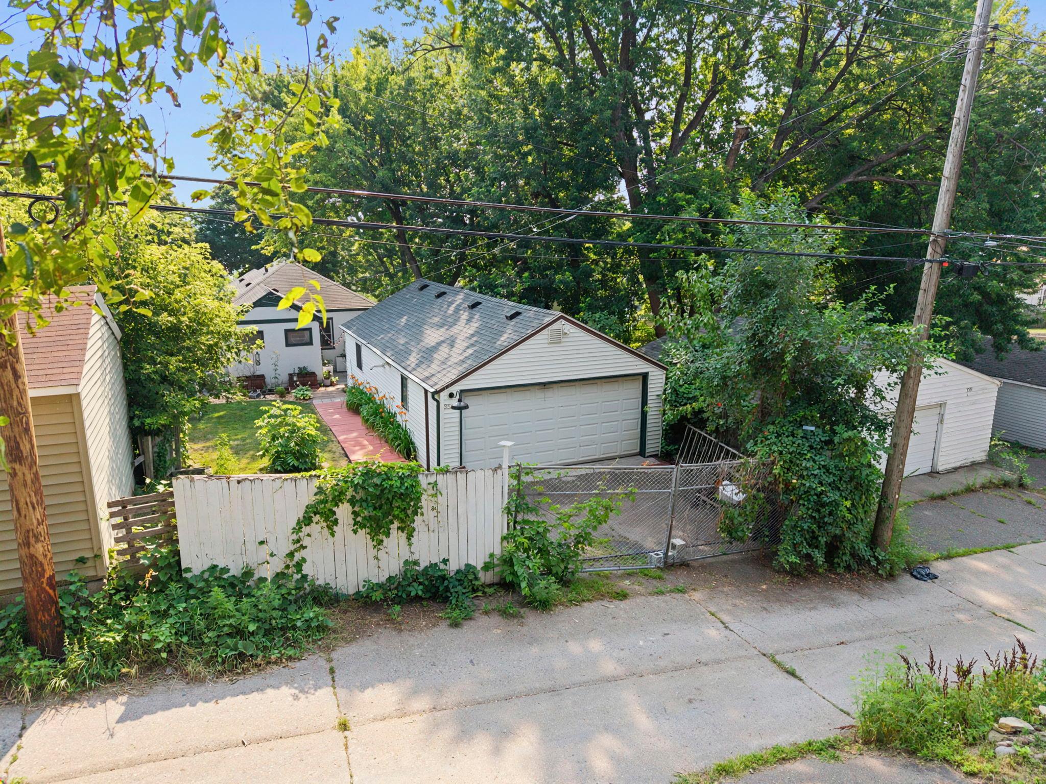 main property photo 66