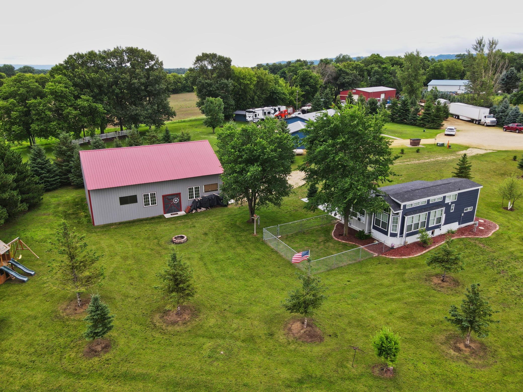 main property photo 15