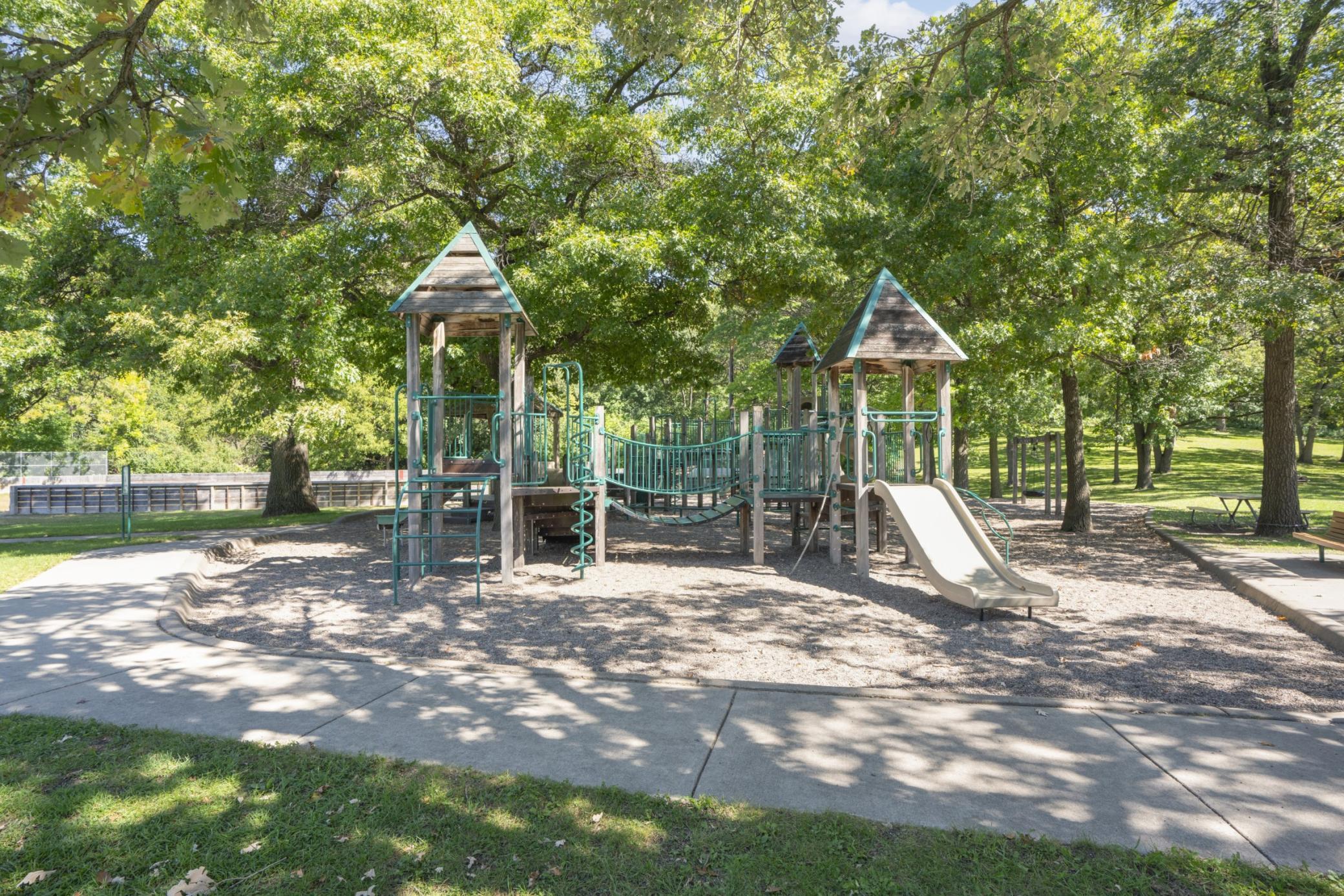 main property photo 59