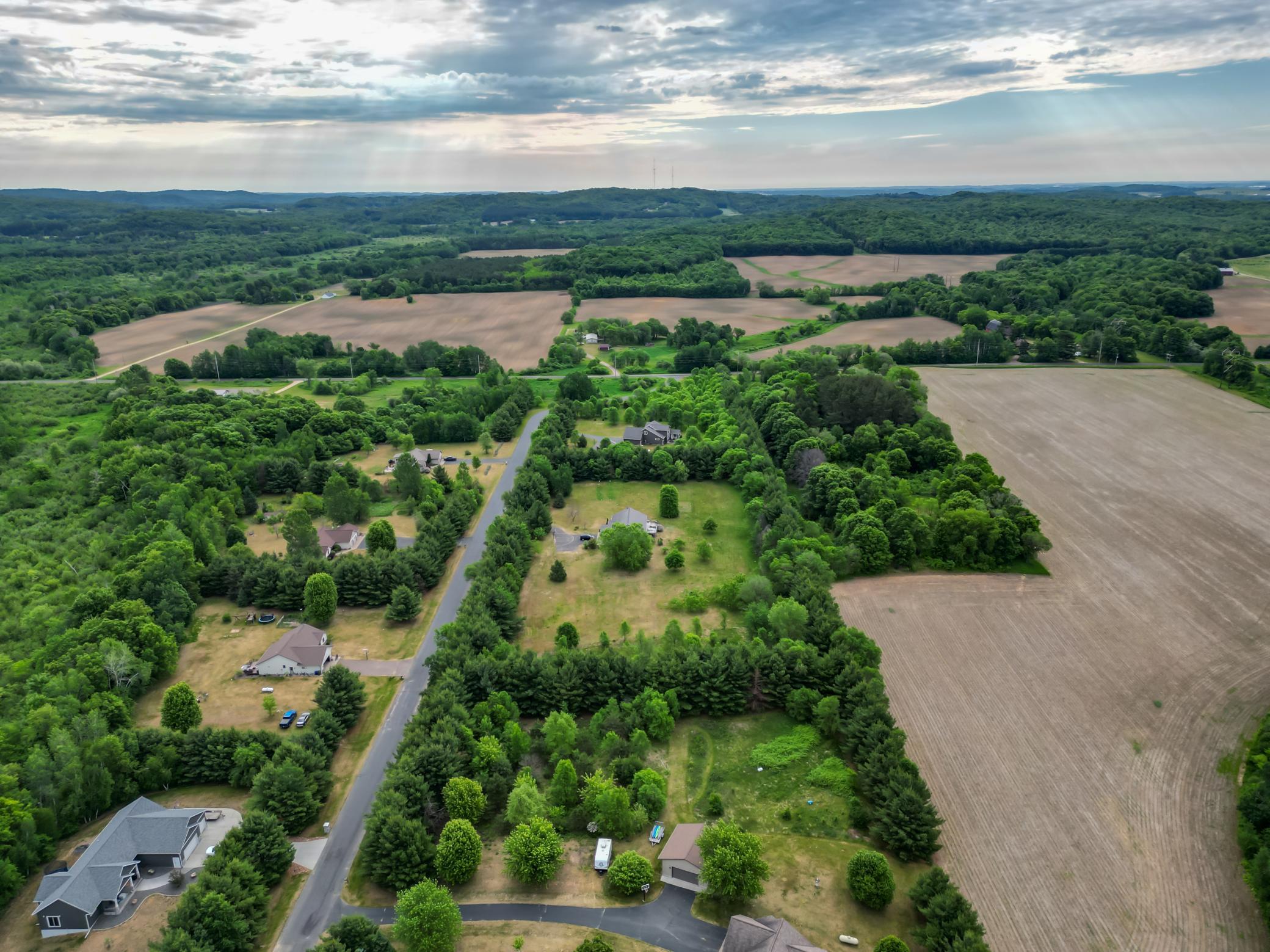 main property photo 11