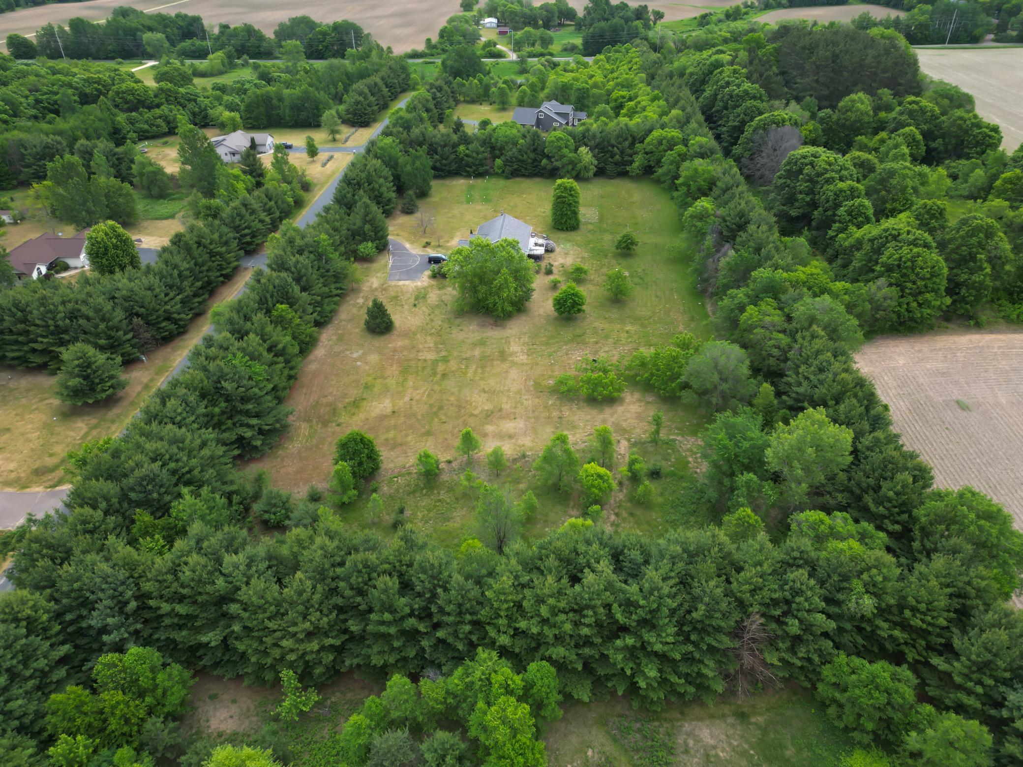 main property photo 3