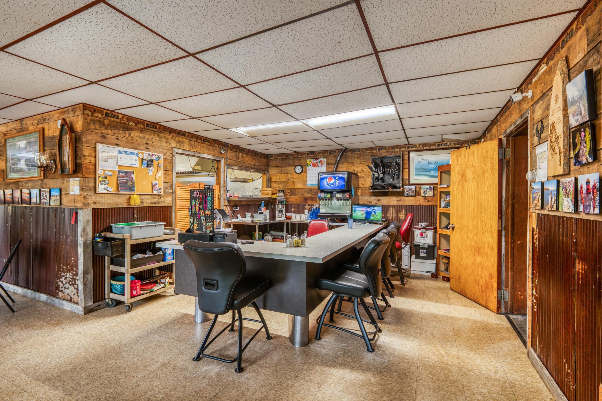 main property photo 30