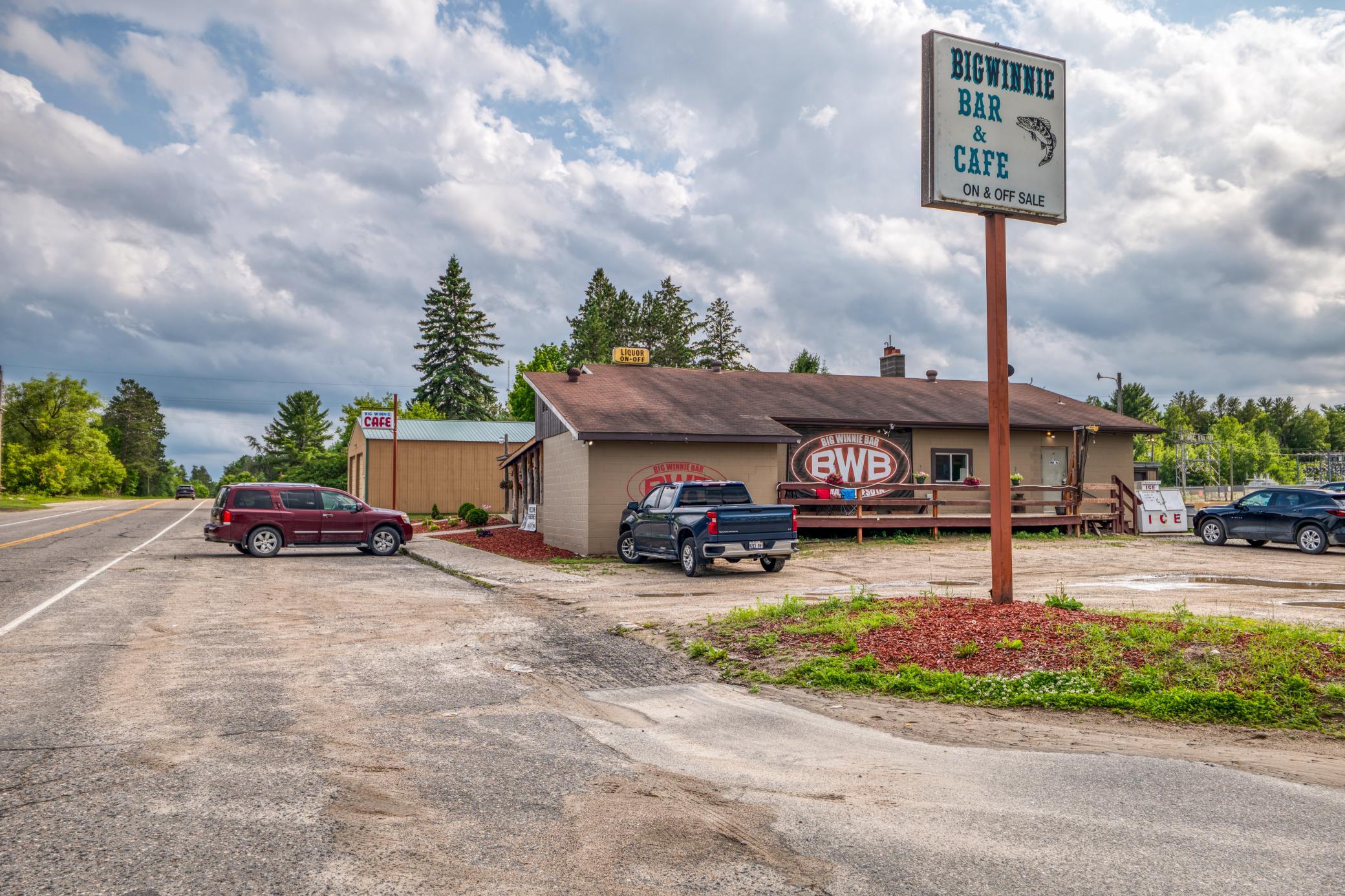 main property photo 39