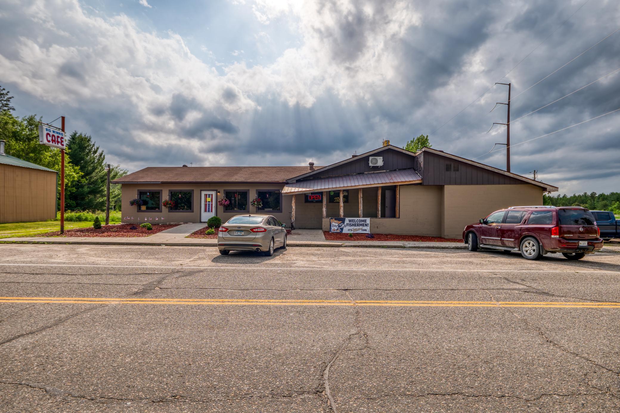 main property photo 41
