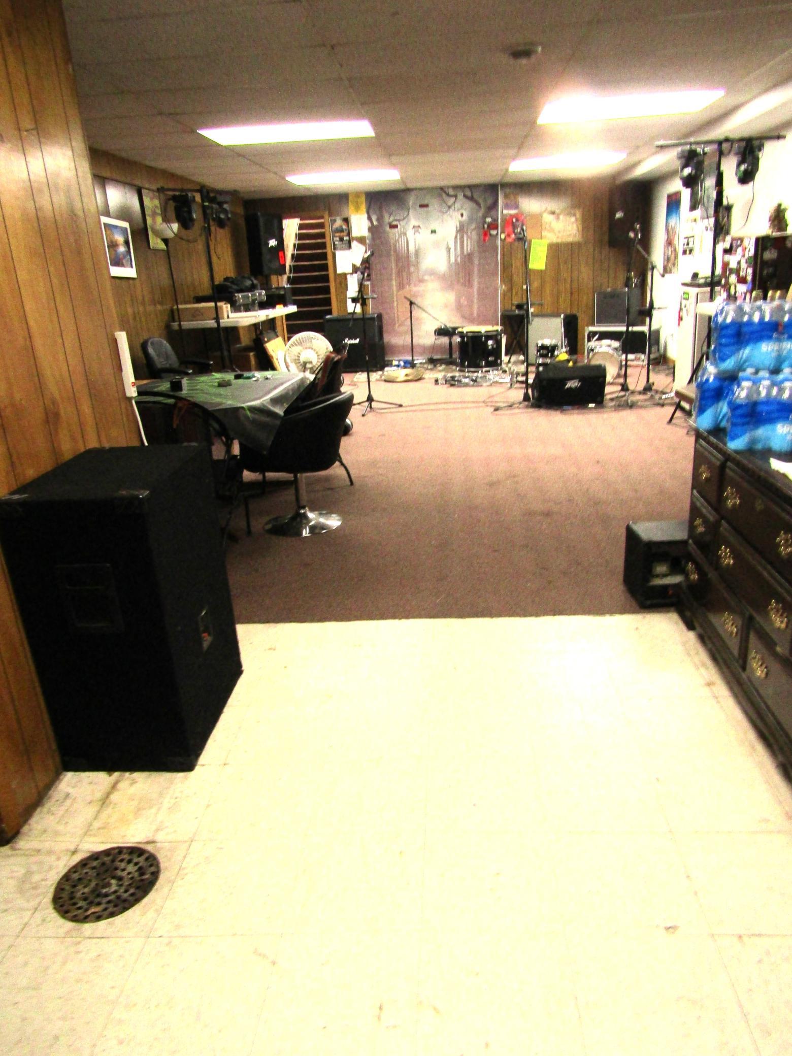 main property photo 6