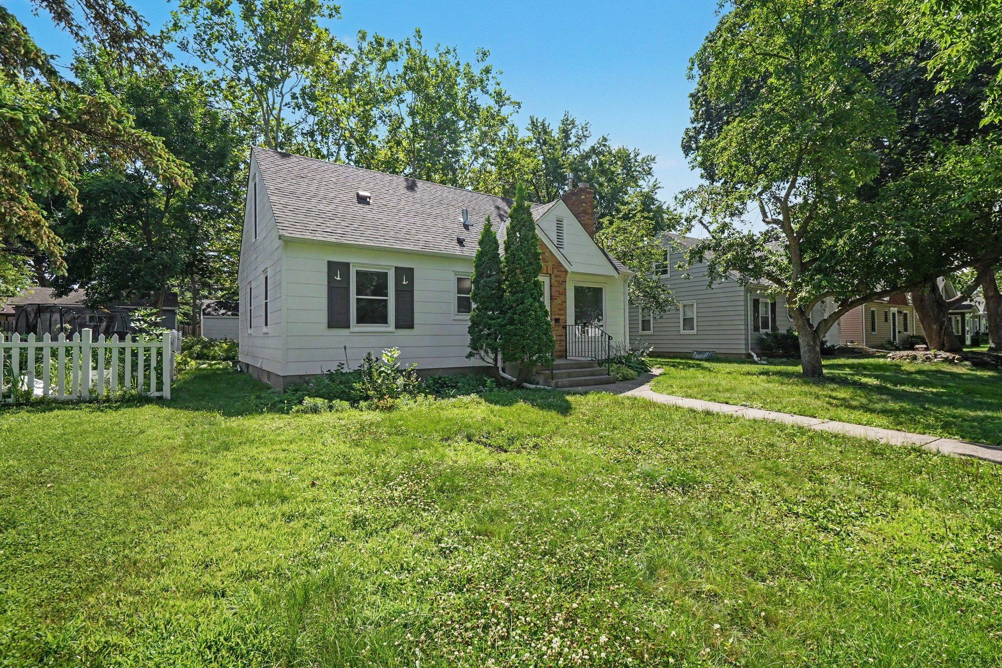 main property photo 23