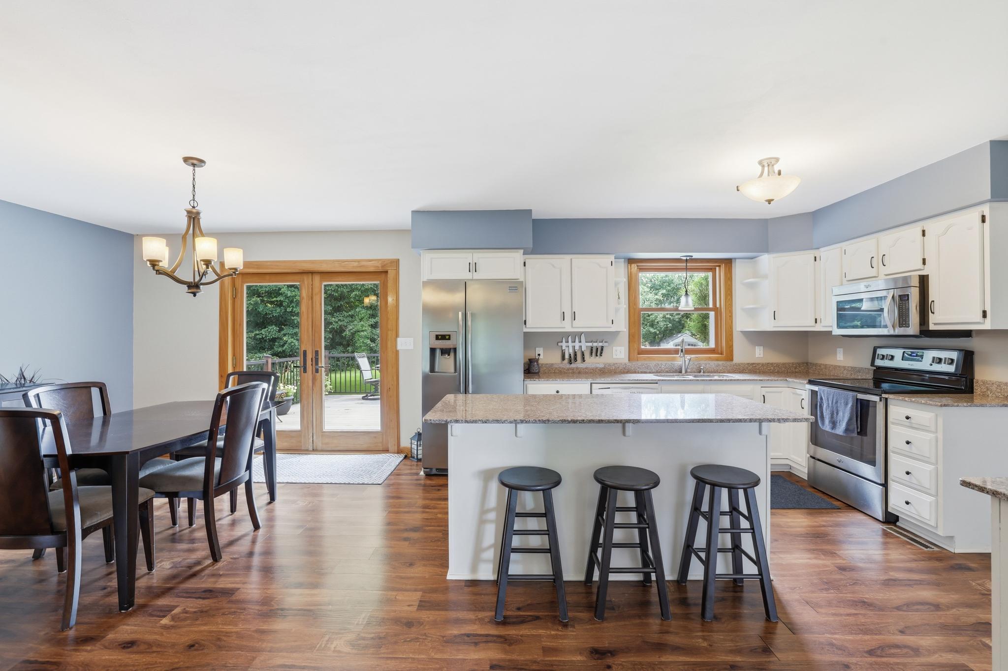 main property photo 5
