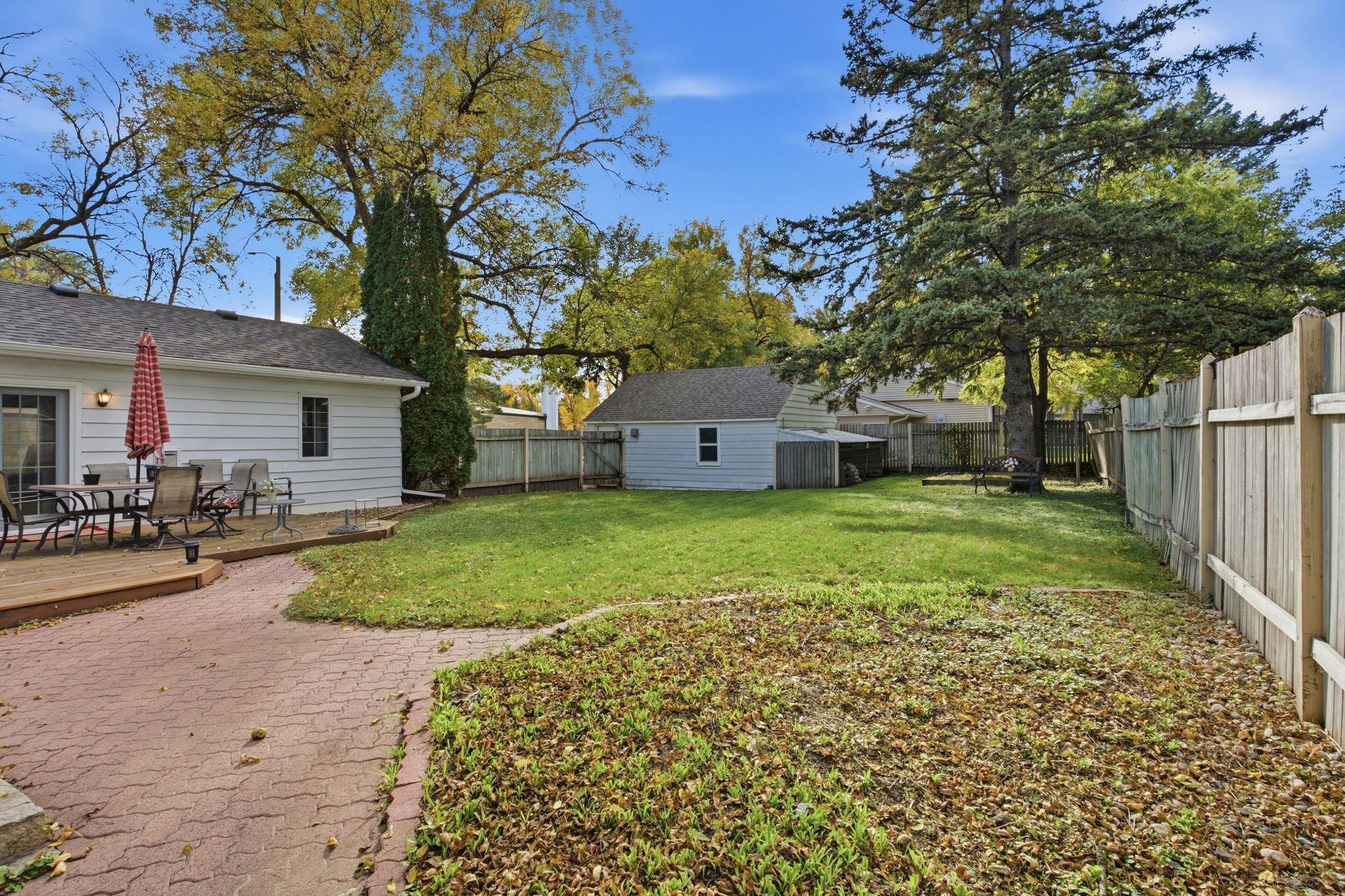 main property photo 39