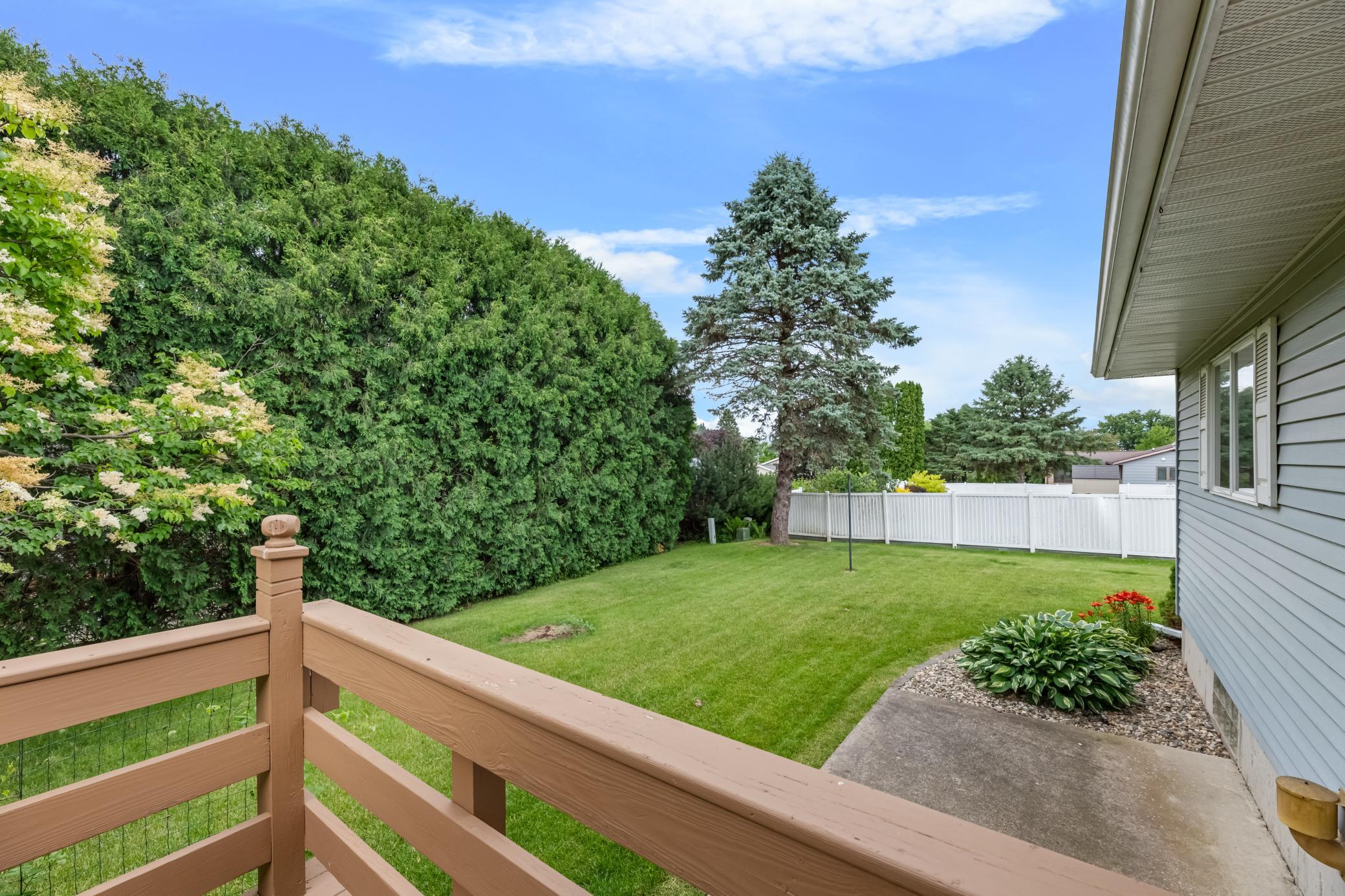 main property photo 31