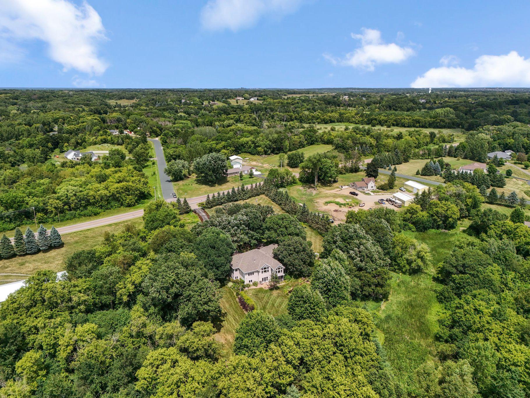 main property photo 40