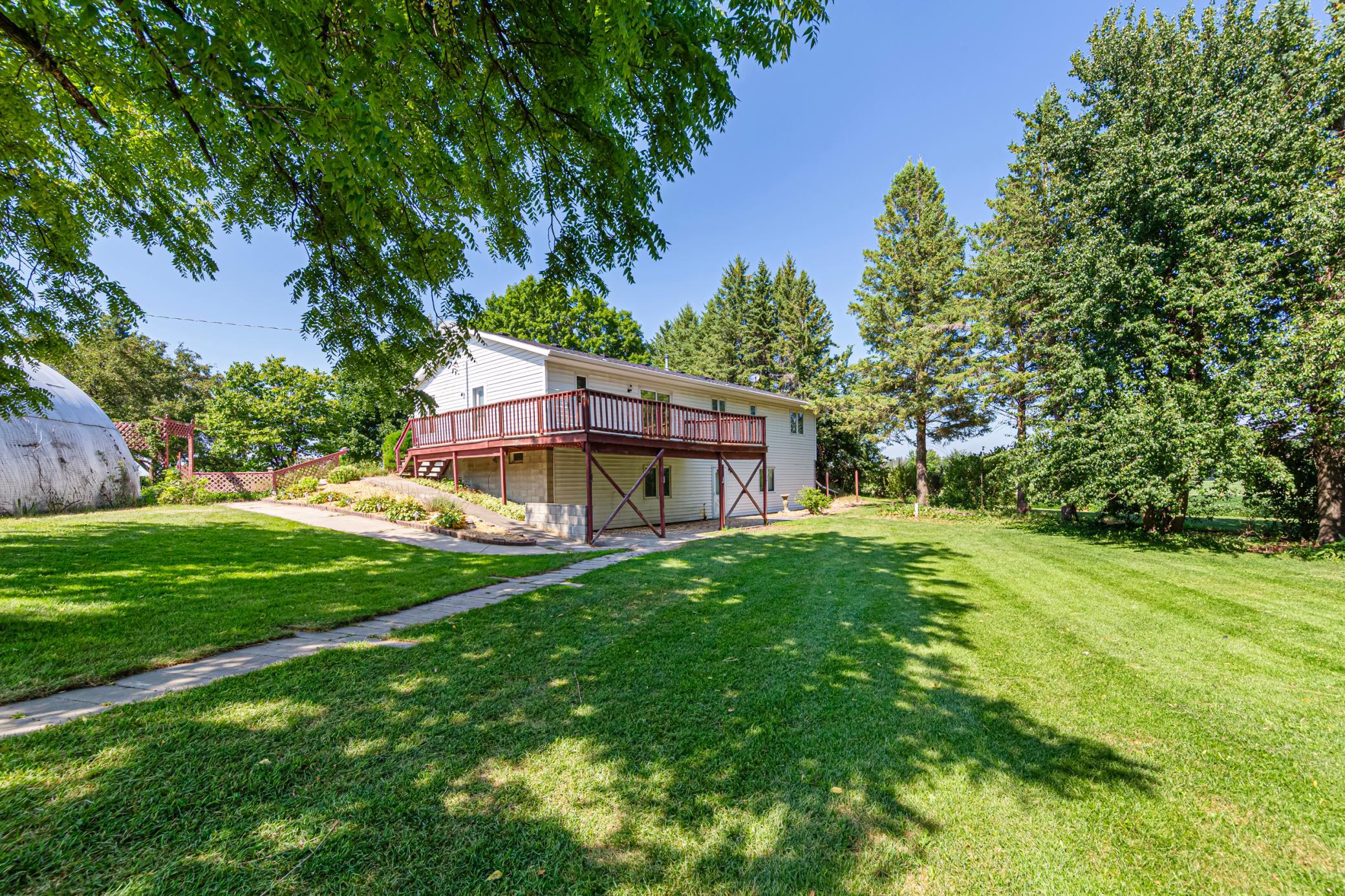 main property photo 4