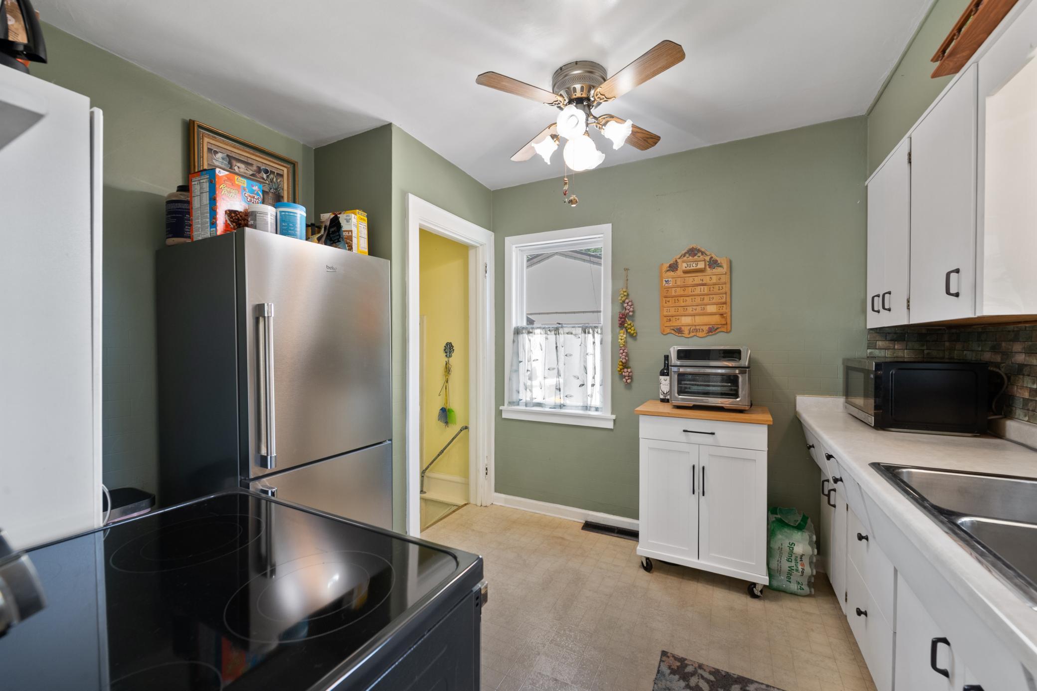 main property photo 14