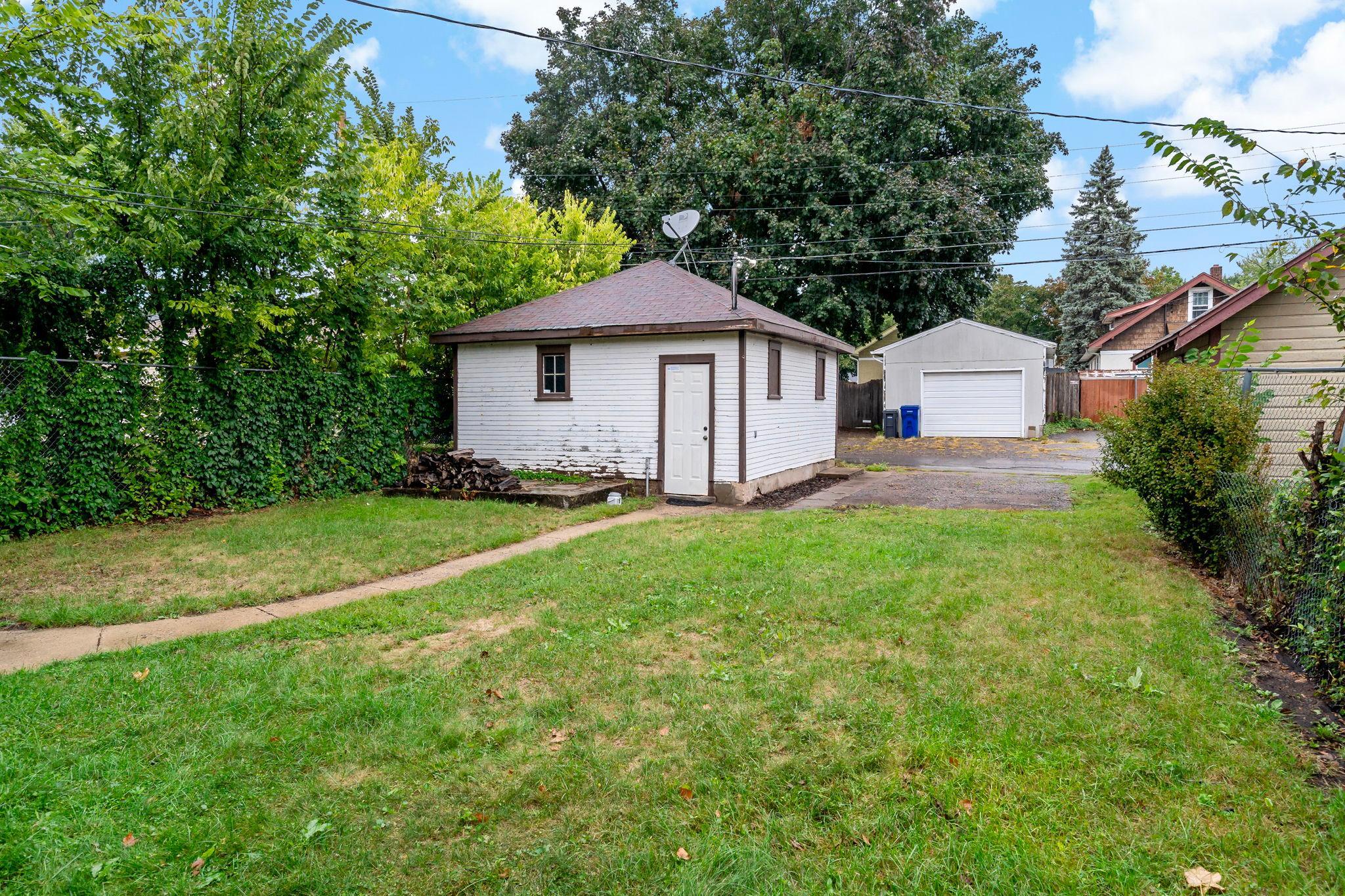 main property photo 42