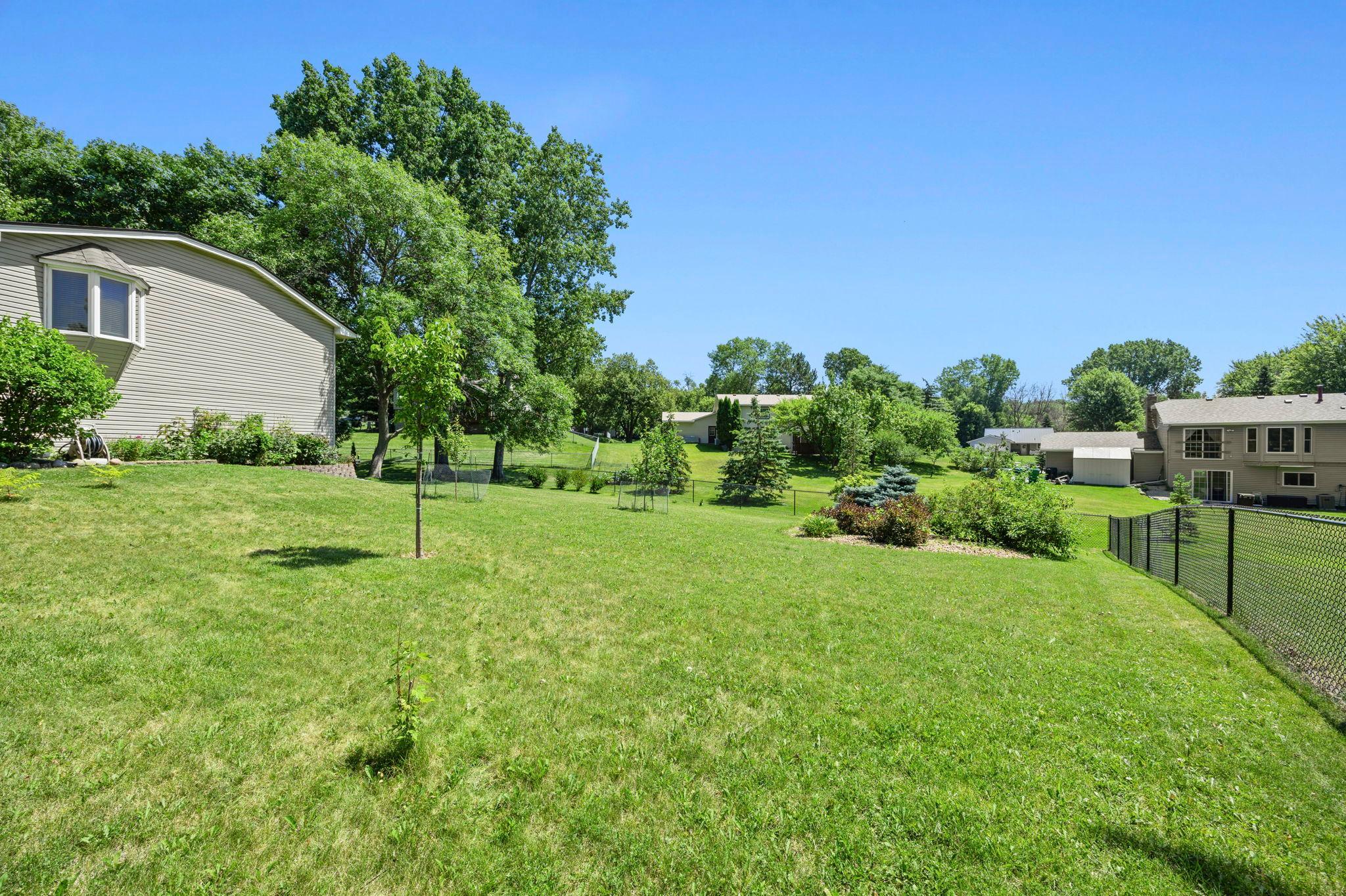 main property photo 40