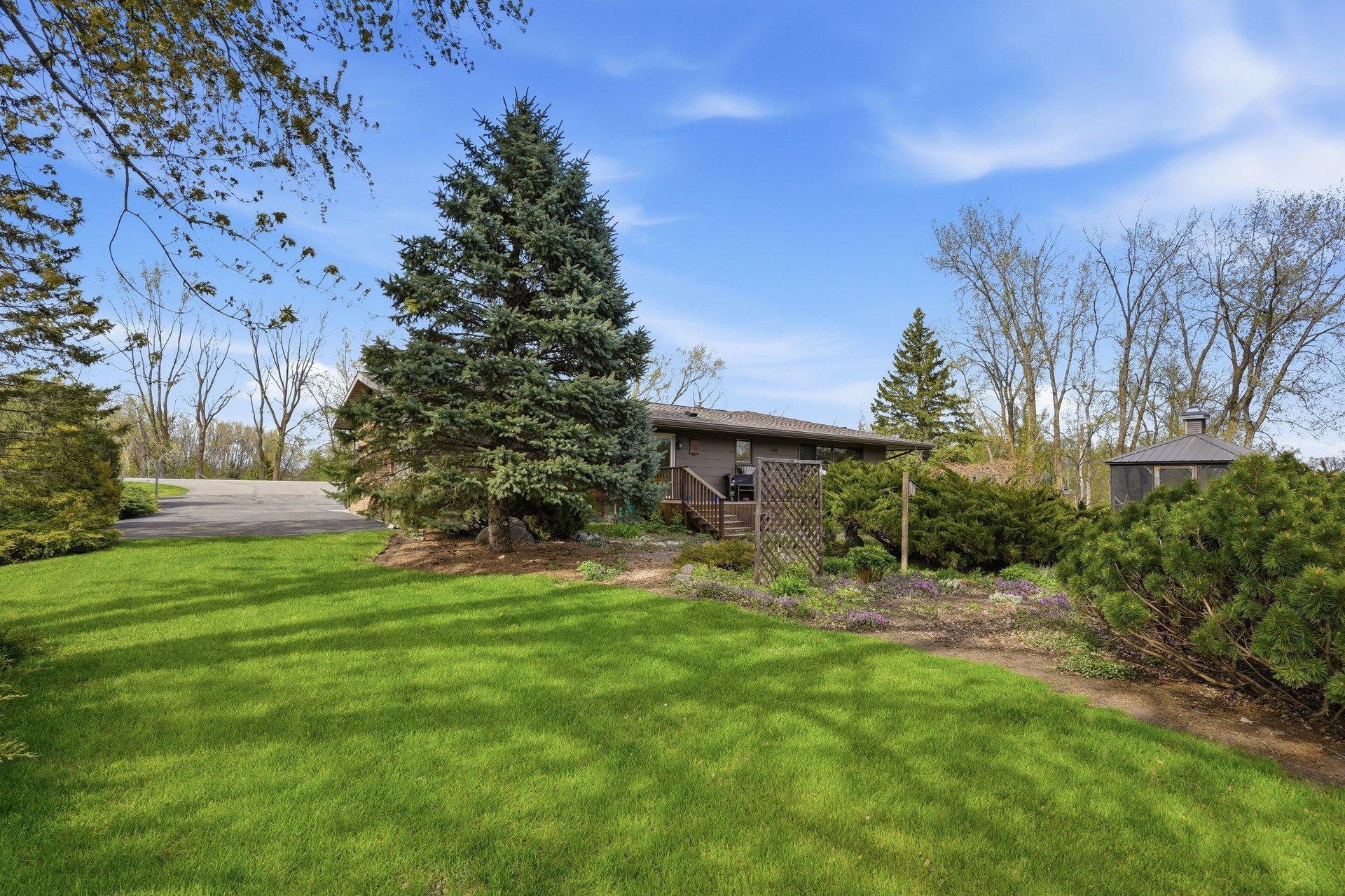 main property photo 15