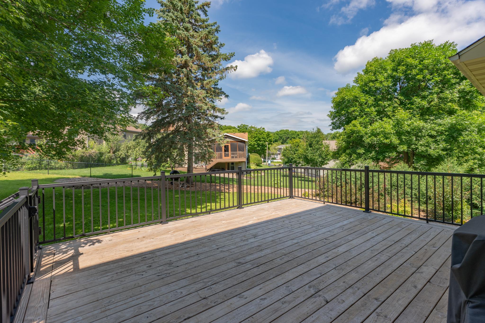 main property photo 29