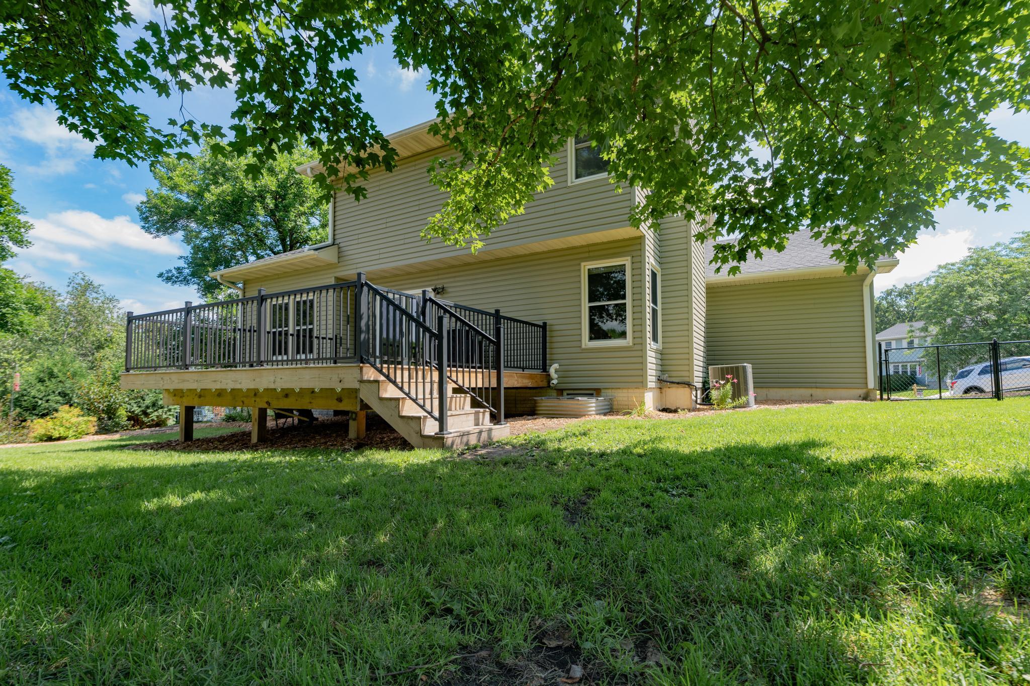 main property photo 33
