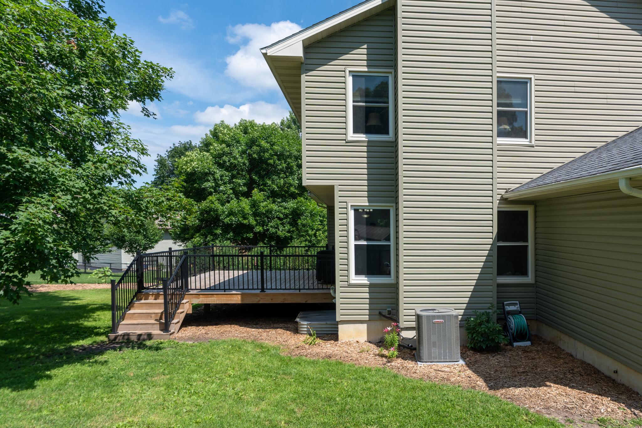 main property photo 34