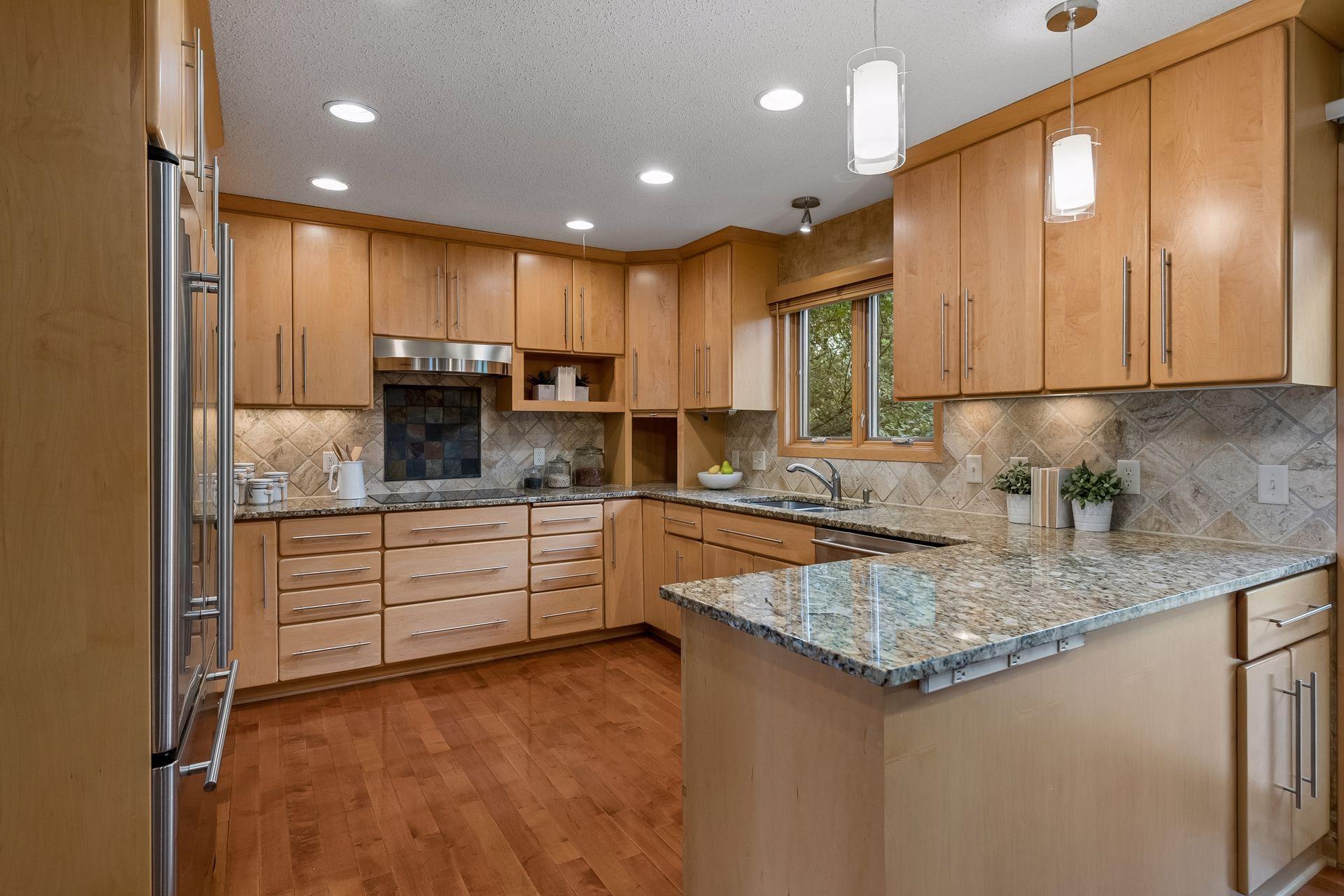 main property photo 14