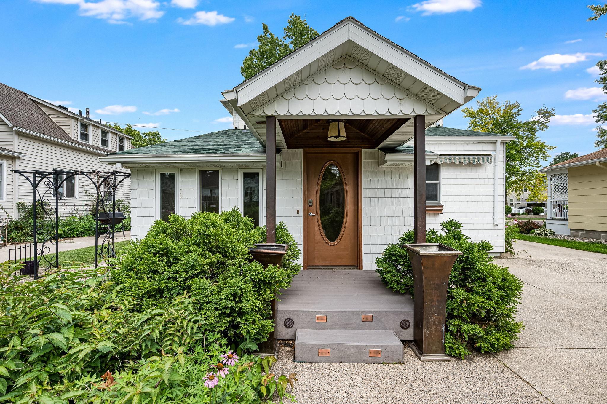 main property photo 54