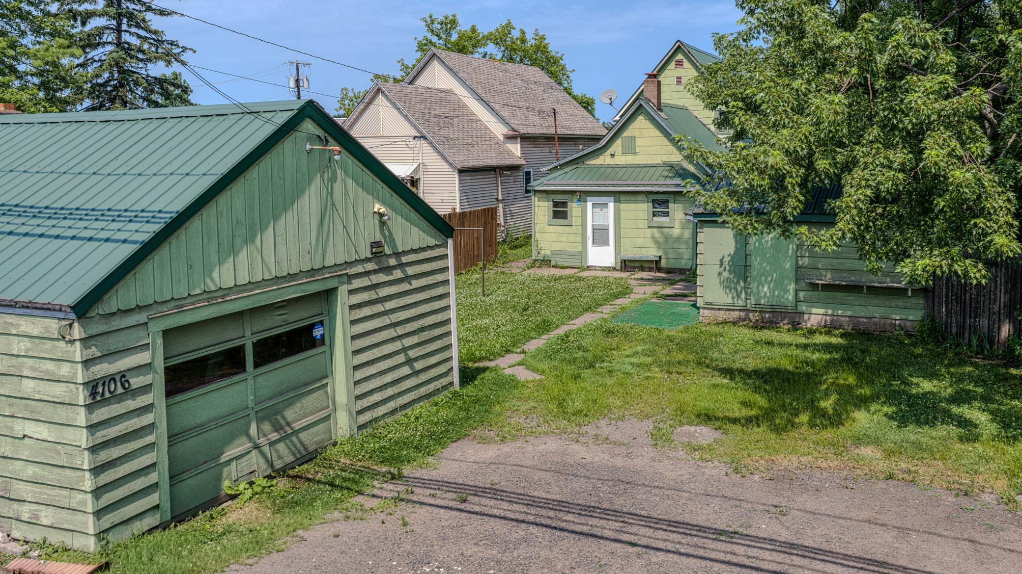 main property photo 32