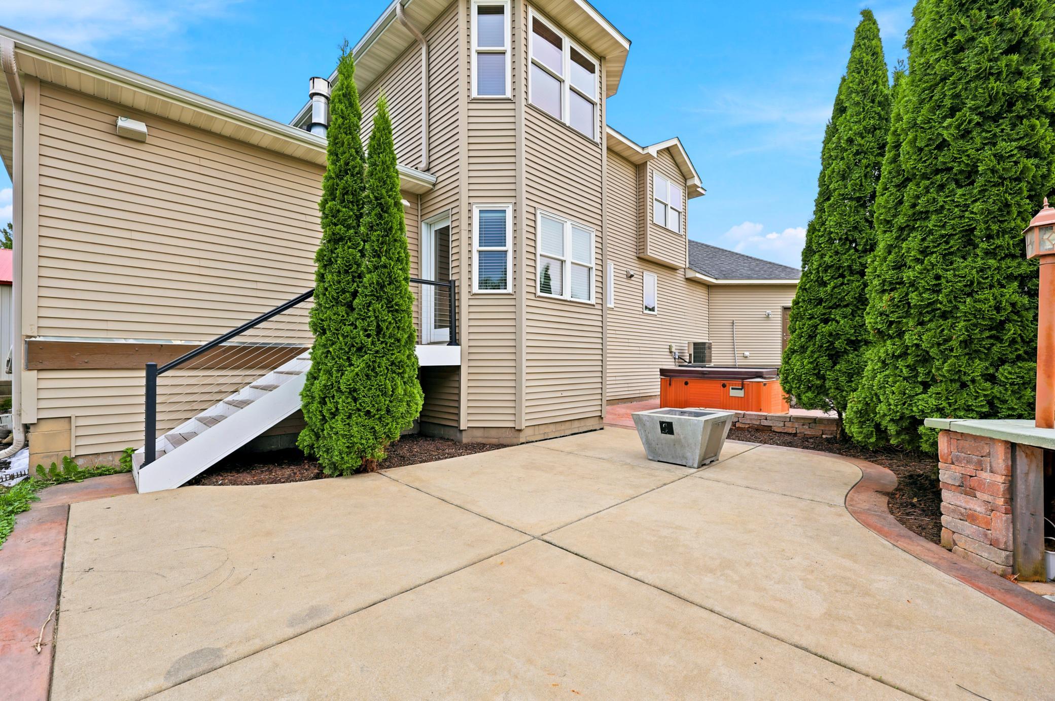 main property photo 54