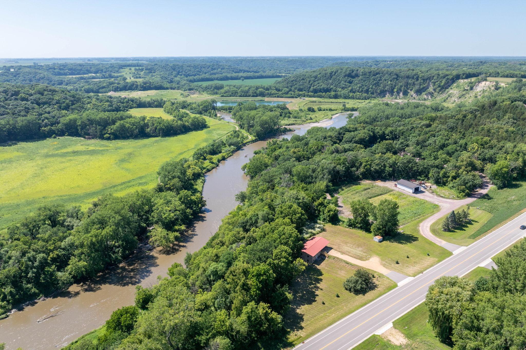 main property photo 41