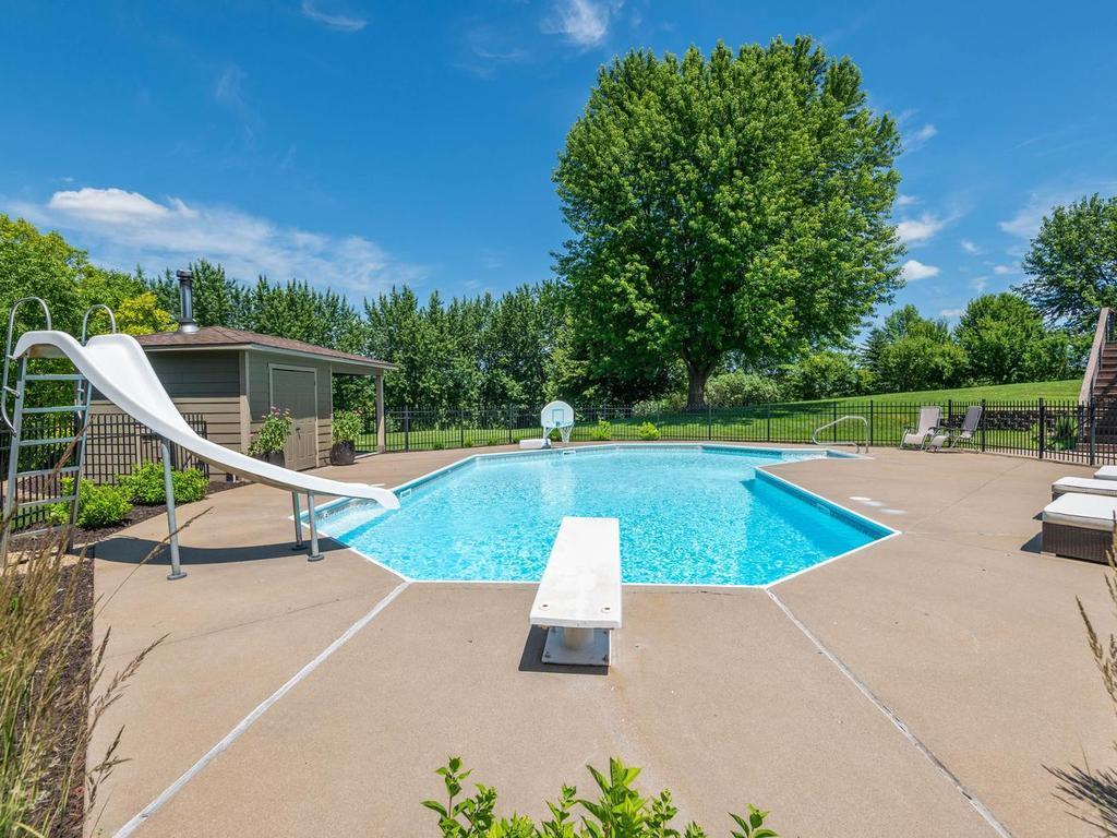 main property photo 49