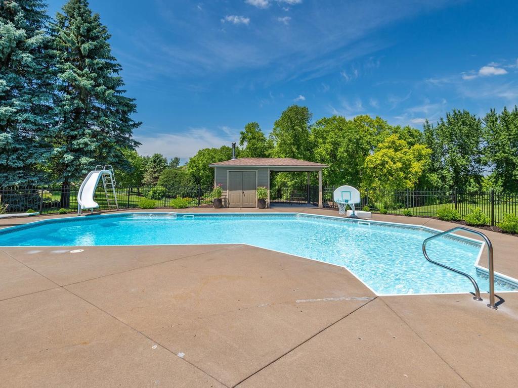 main property photo 50