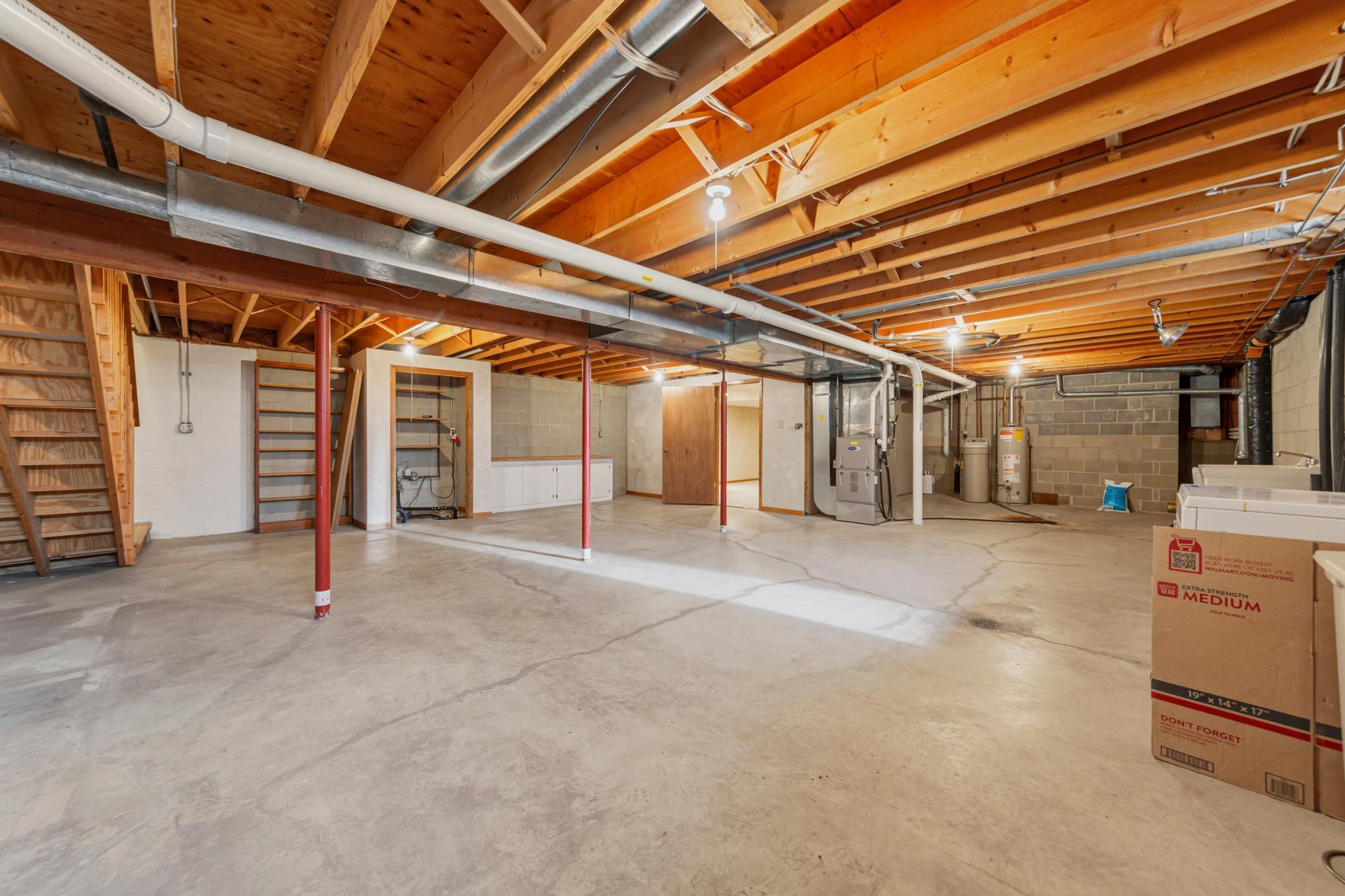 main property photo 47