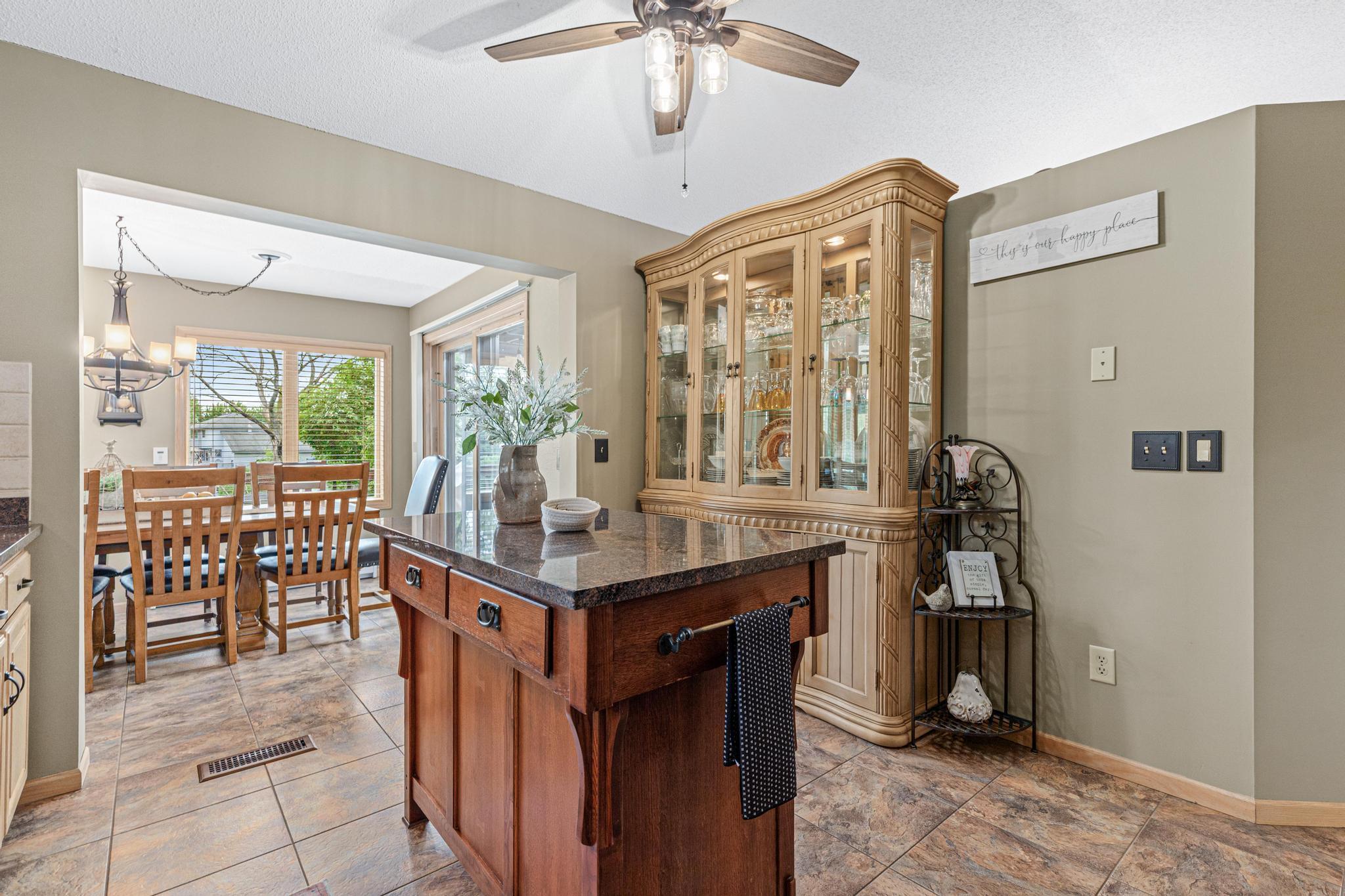 property viewer photo 12