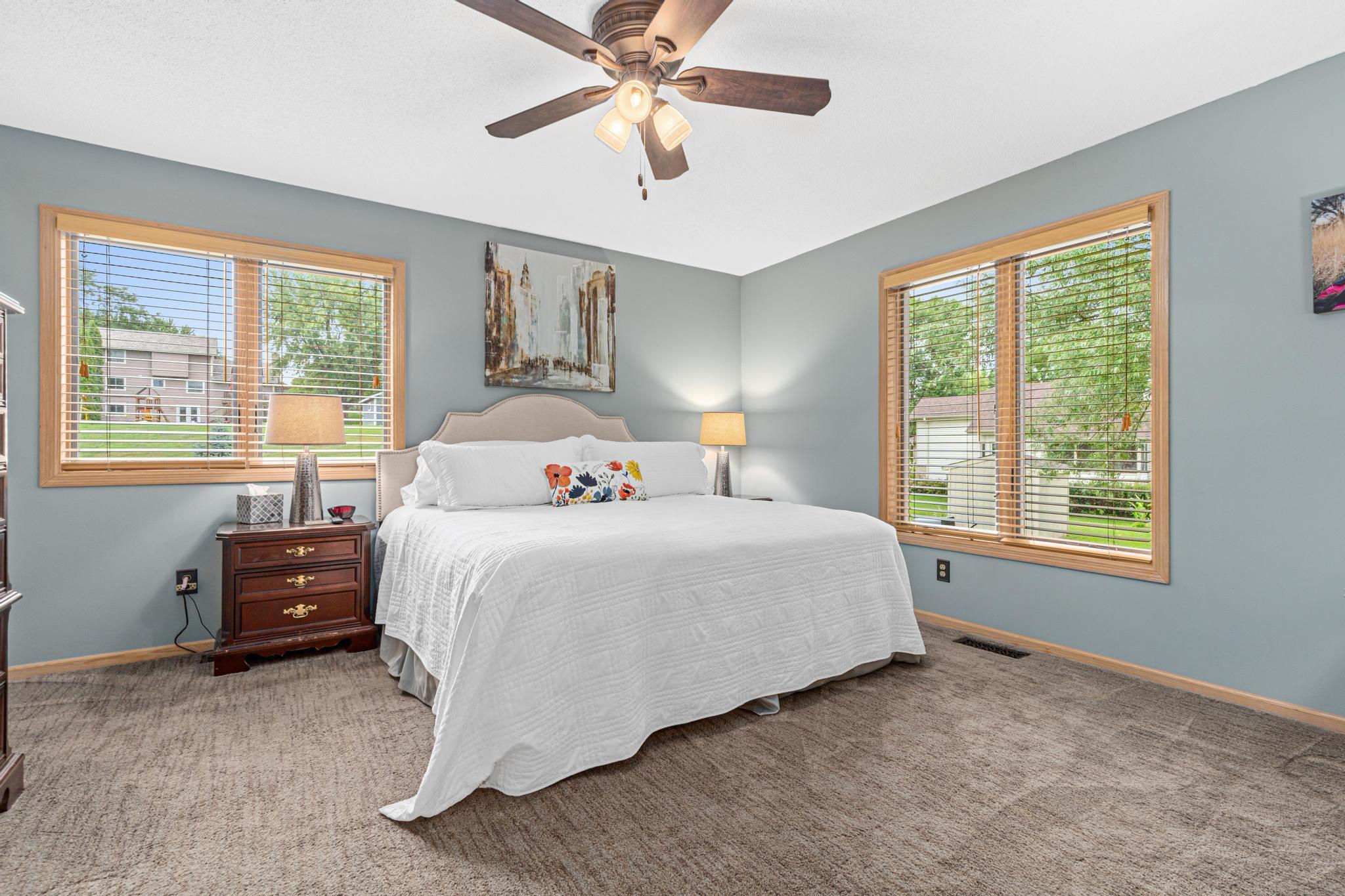 property viewer photo 15
