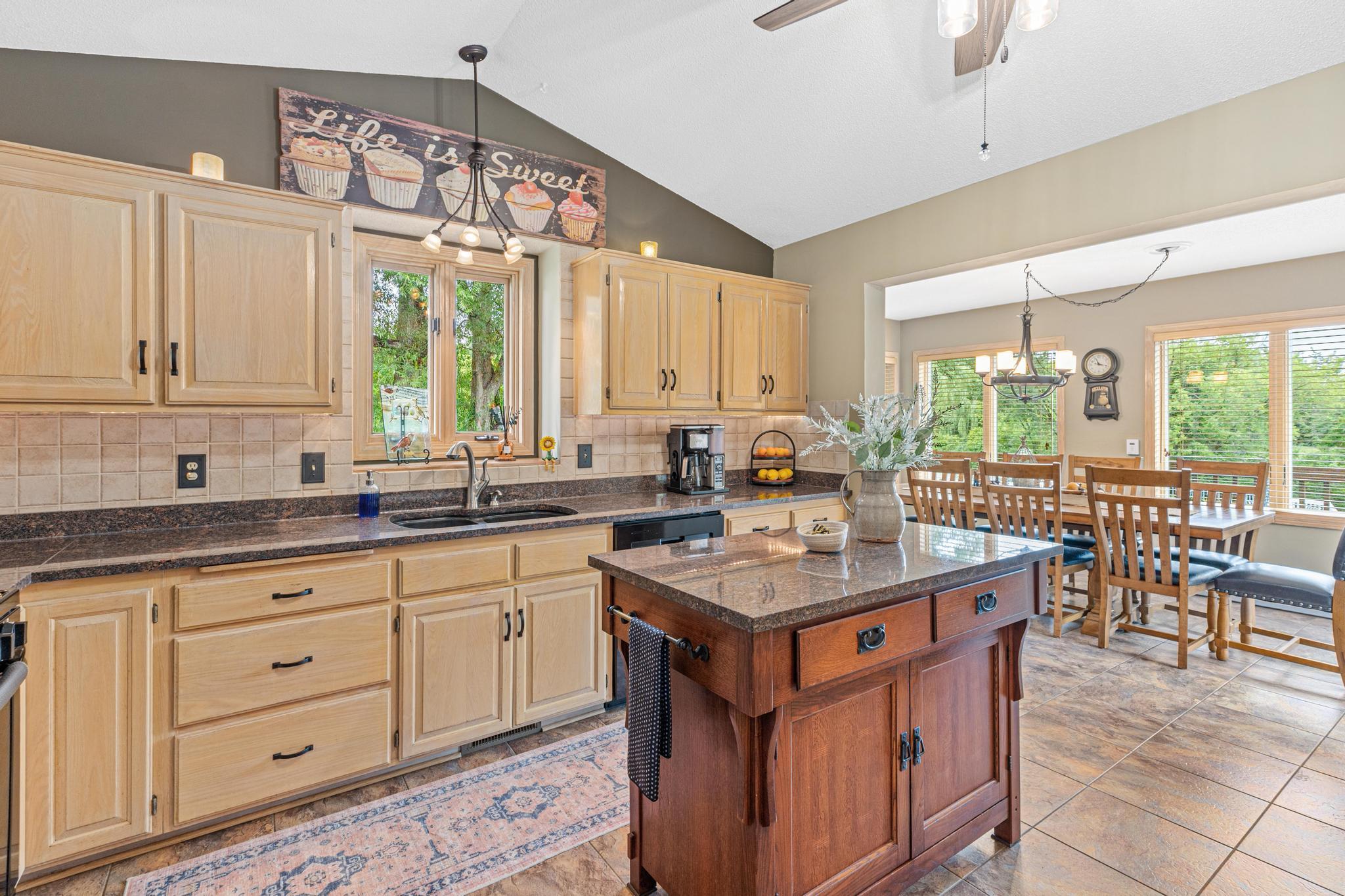 property viewer photo 9