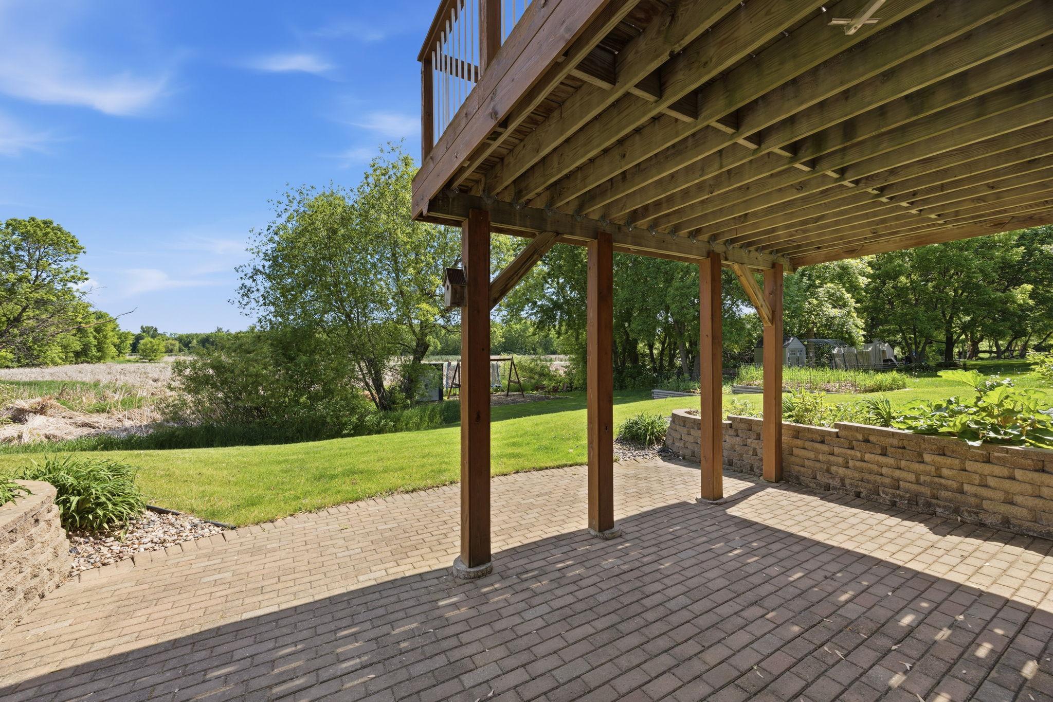 main property photo 27