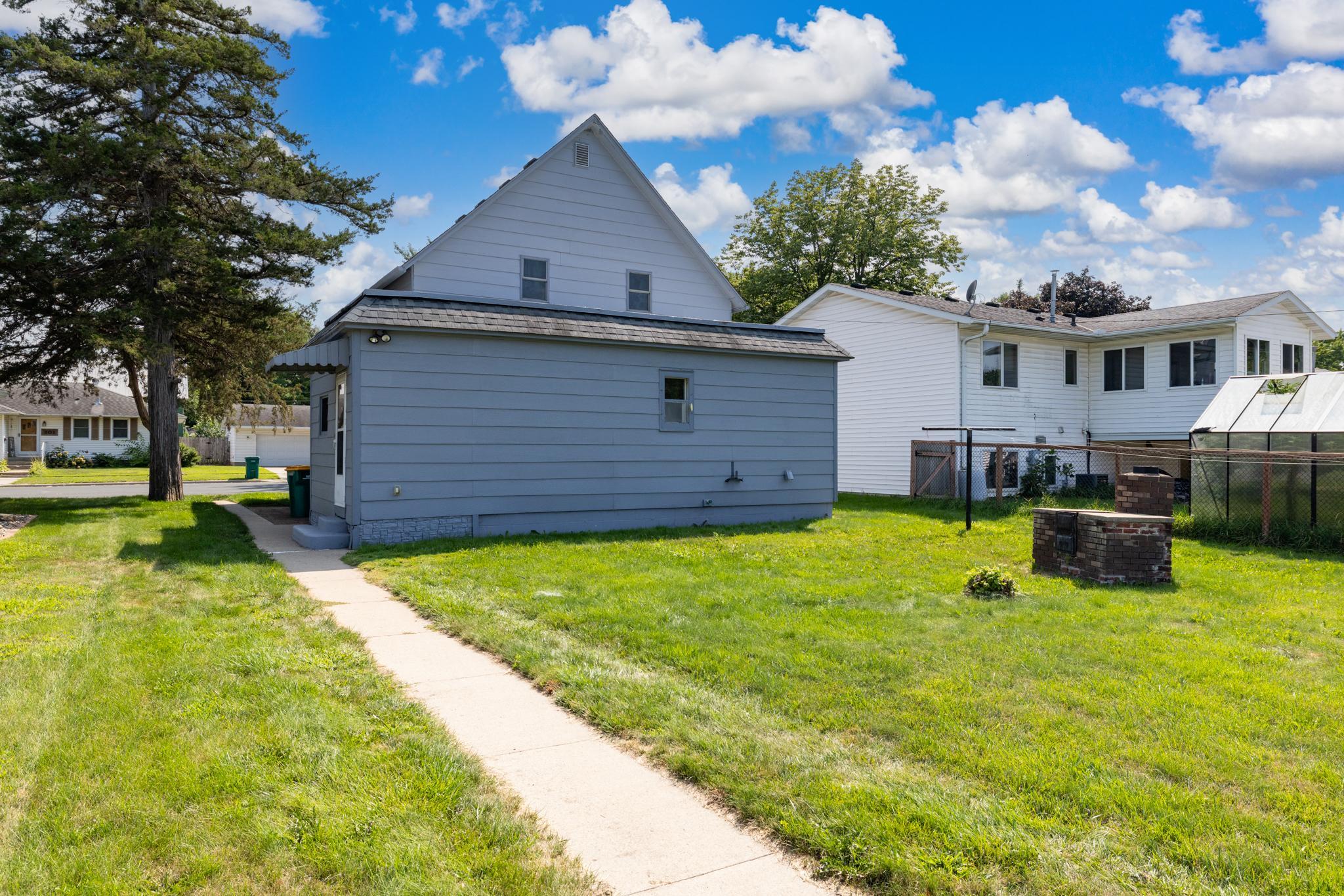 main property photo 24