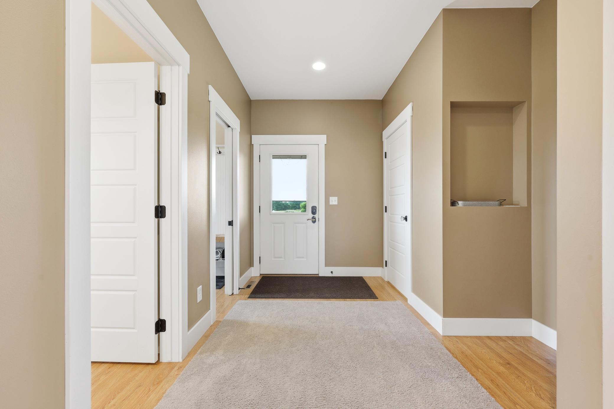 main property photo 8