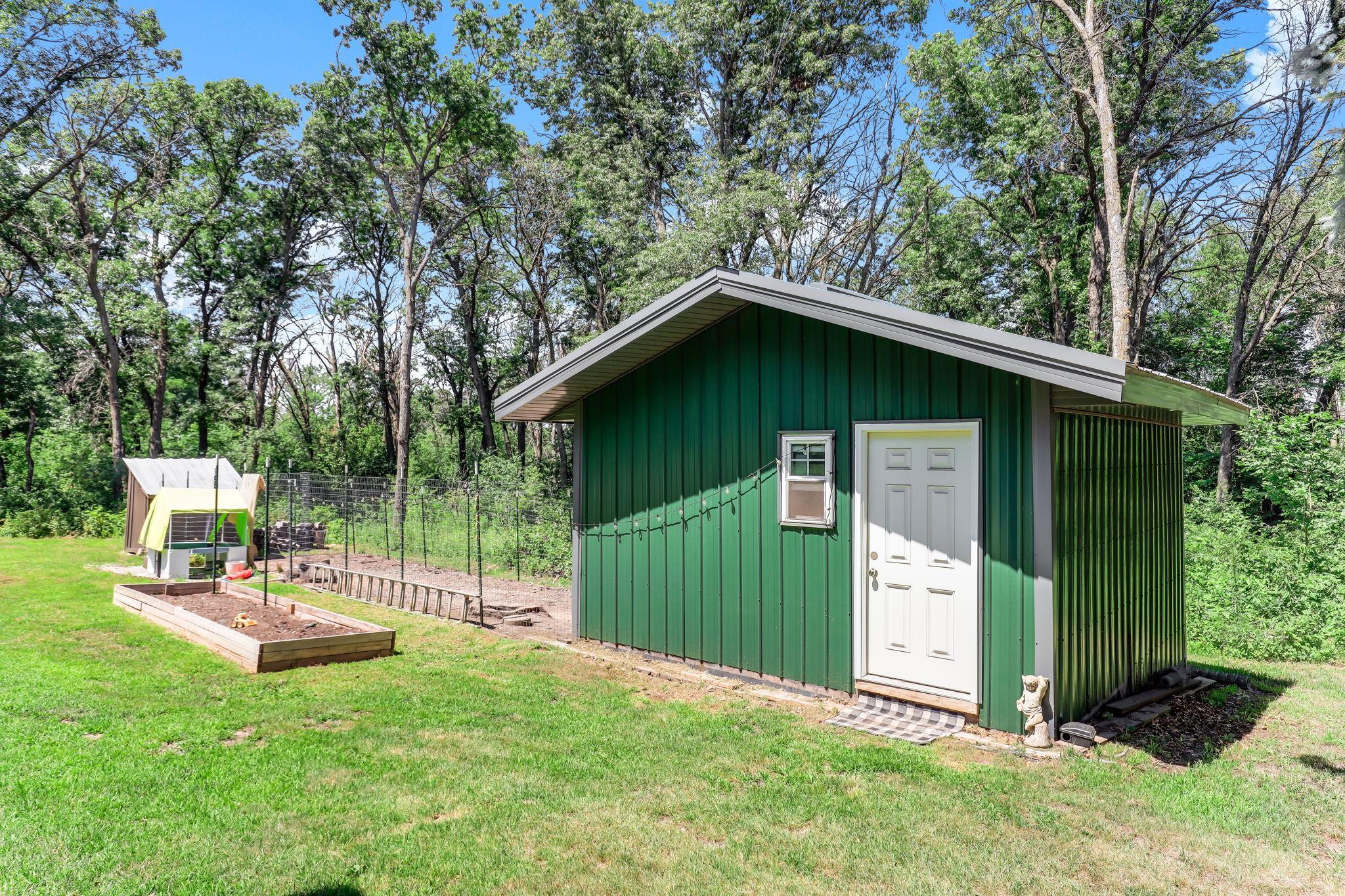 main property photo 41
