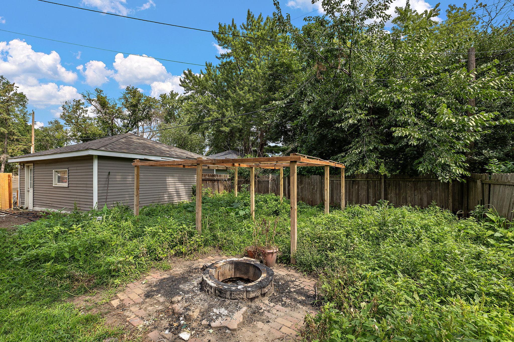 main property photo 38