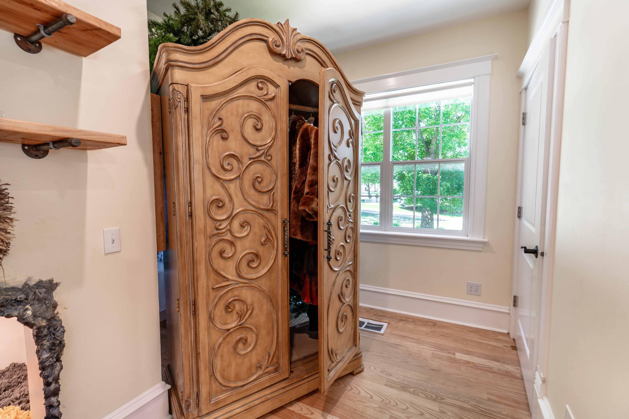 main property photo 19