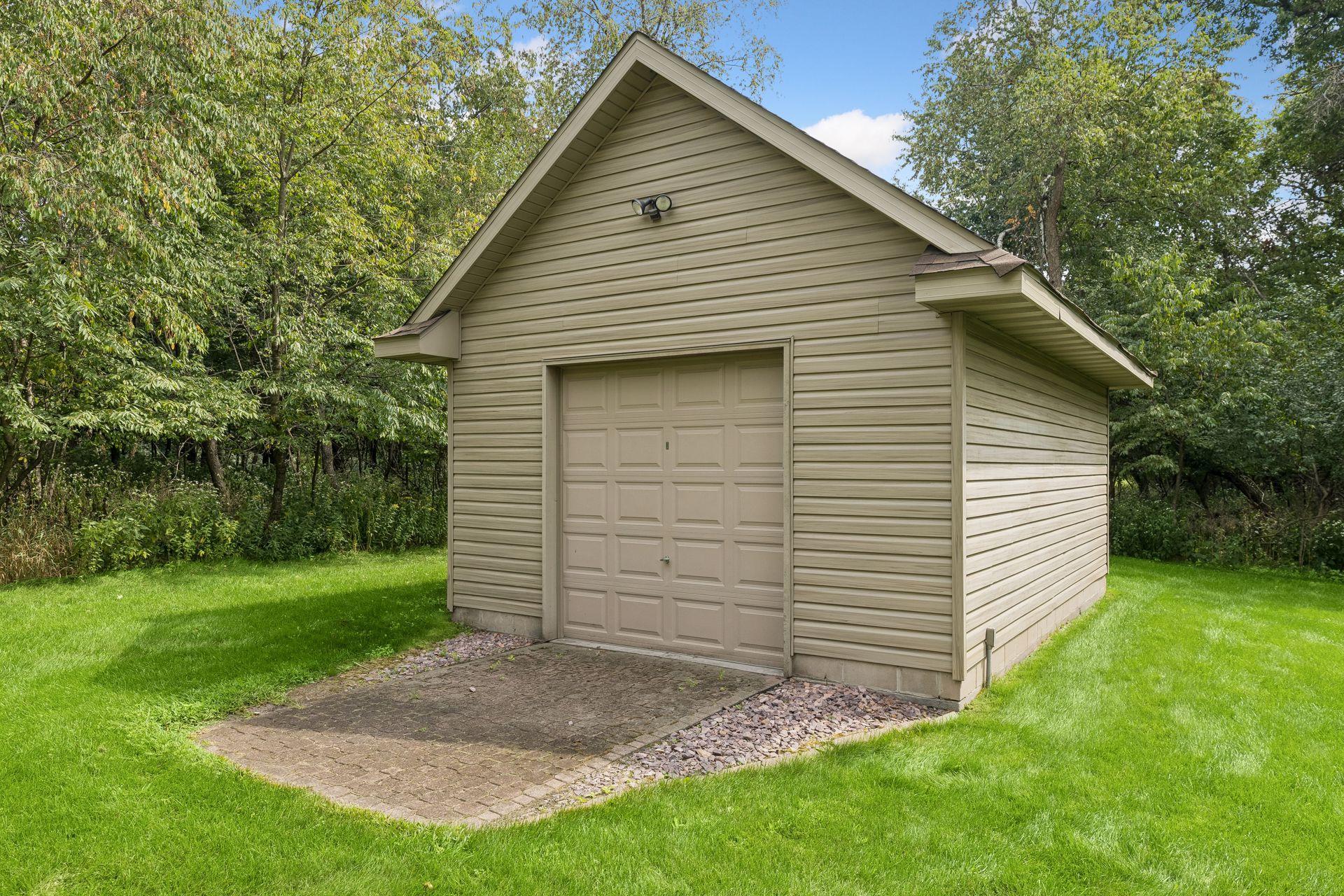main property photo 77