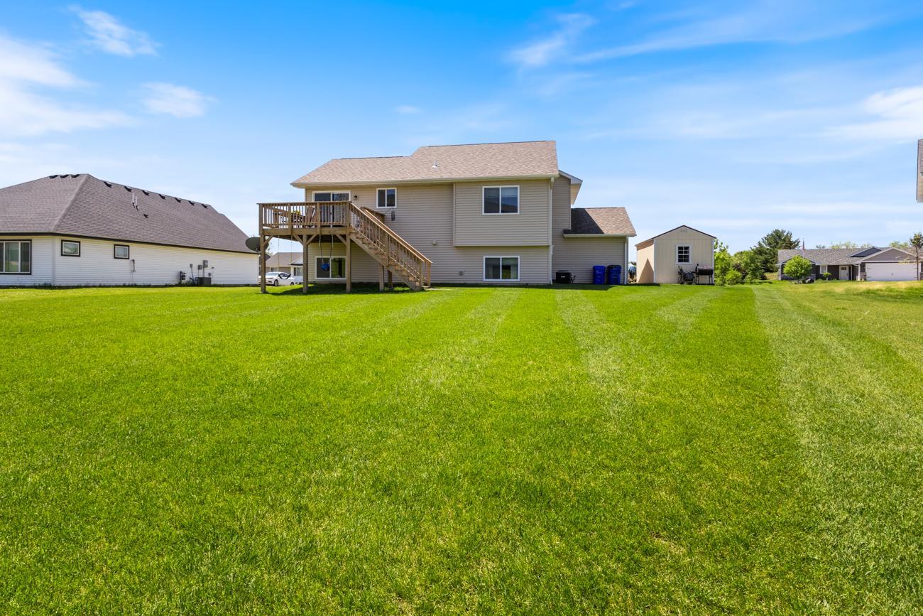 main property photo 27