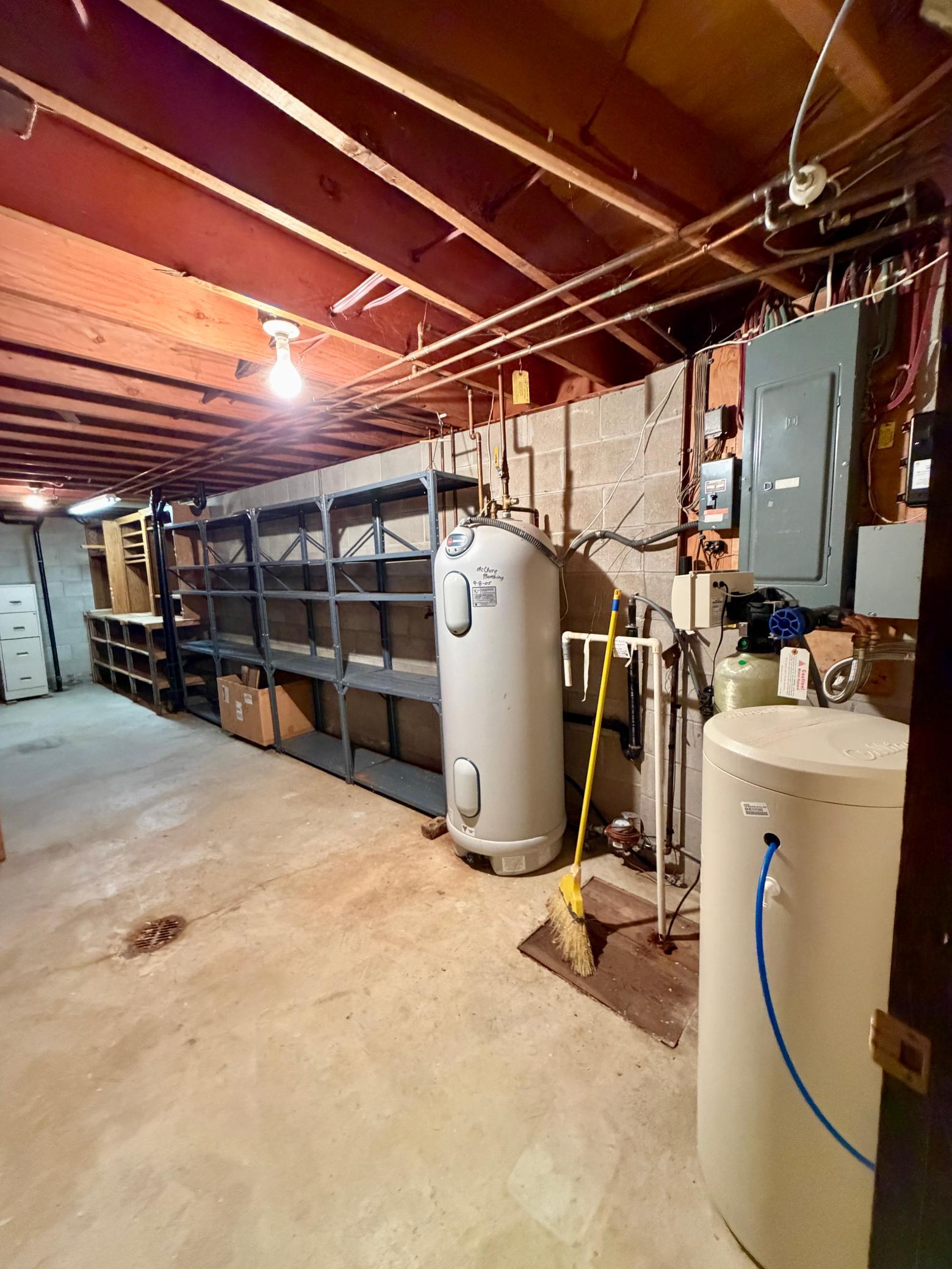 main property photo 36